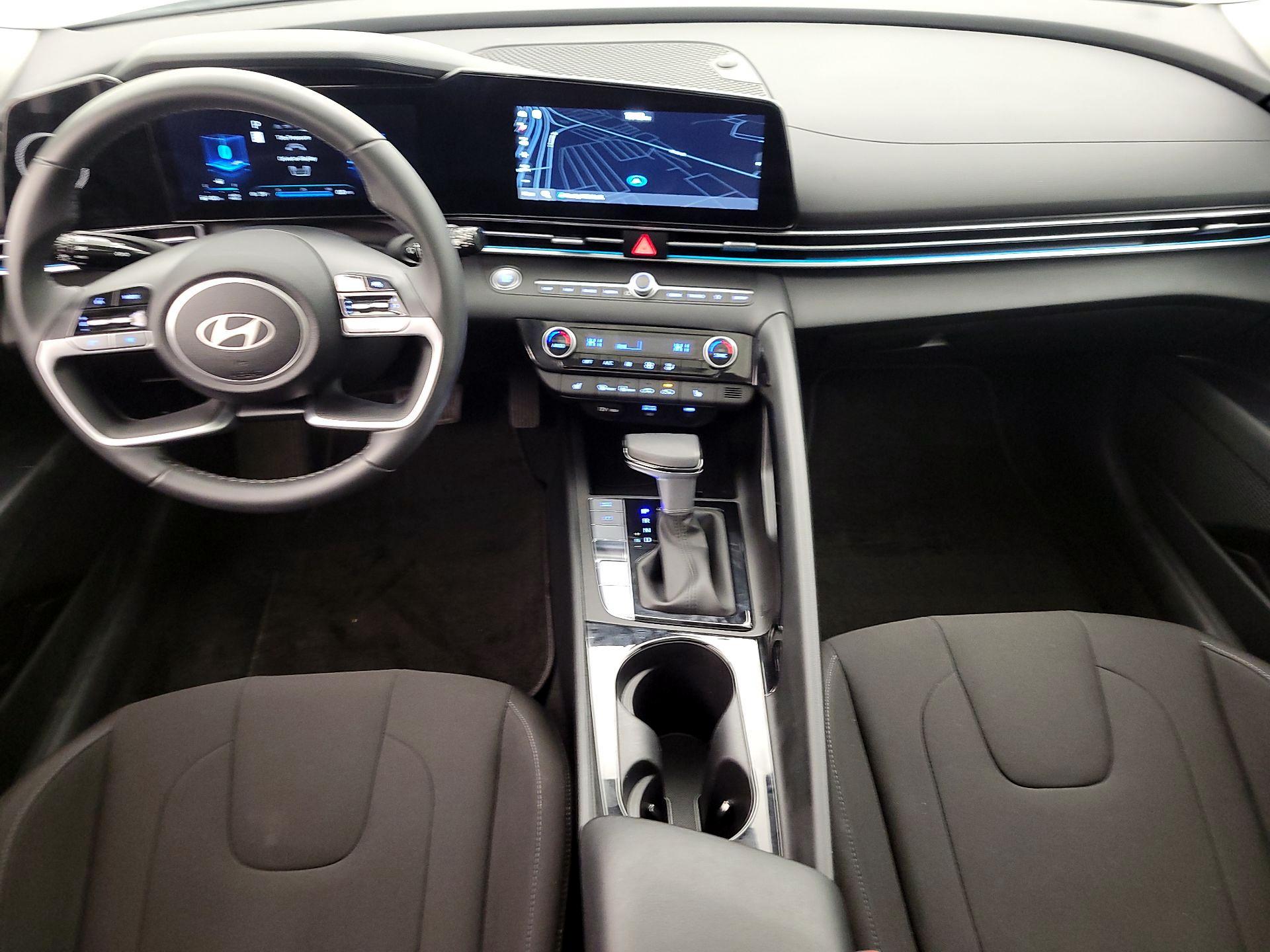 Thumbnail: 2025 Hyundai Elantra - 9