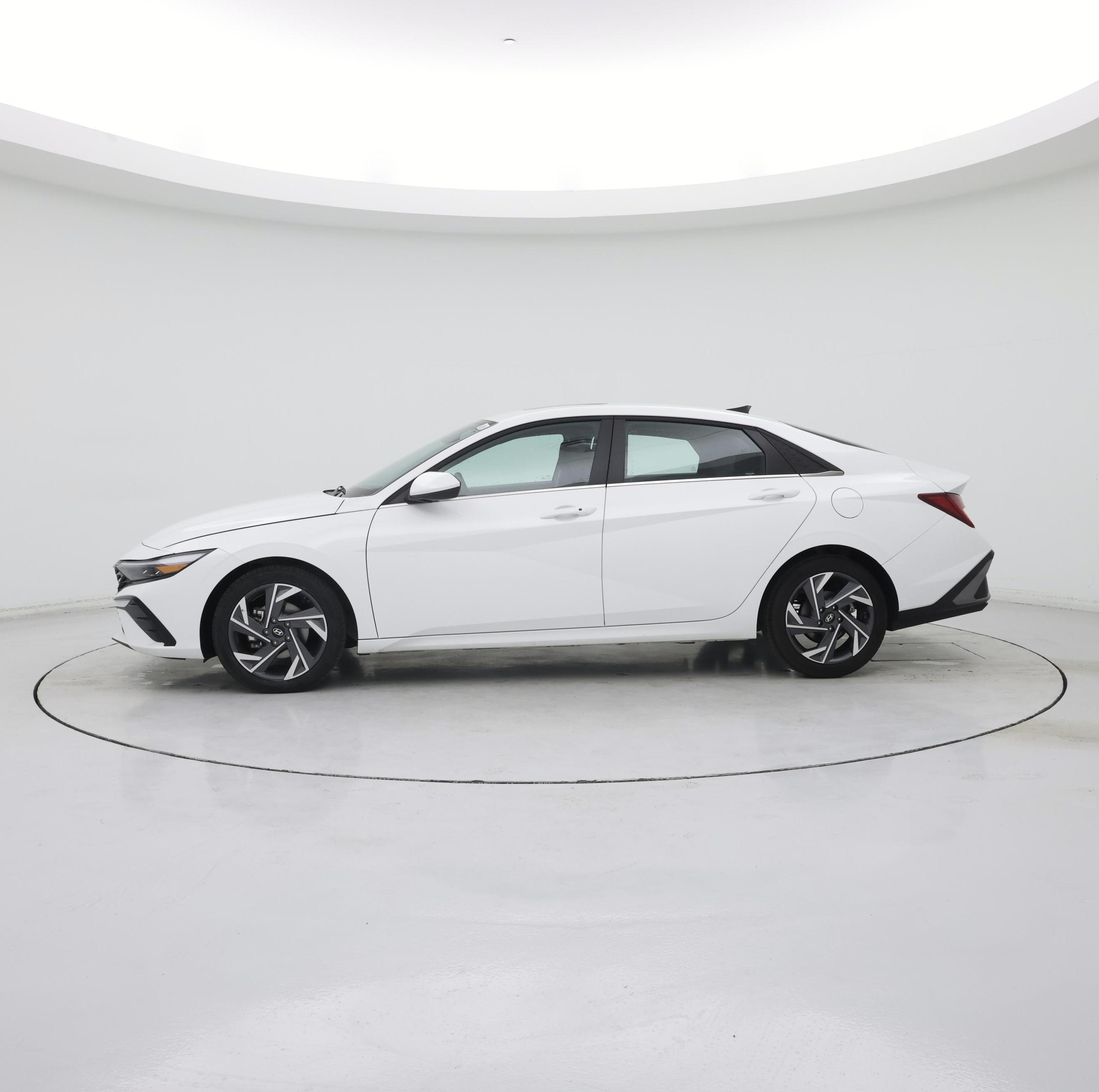 Thumbnail: 2025 Hyundai Elantra - 3