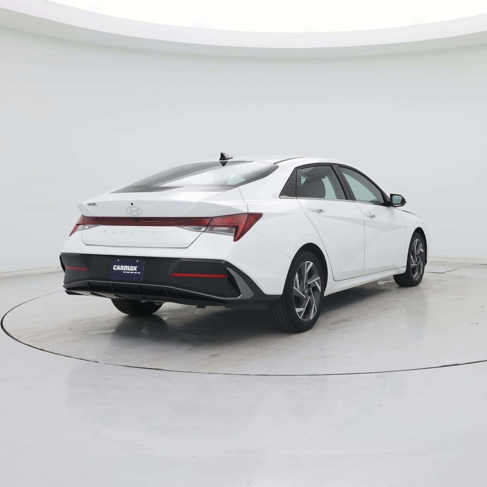 Thumbnail: 2025 Hyundai Elantra - 8