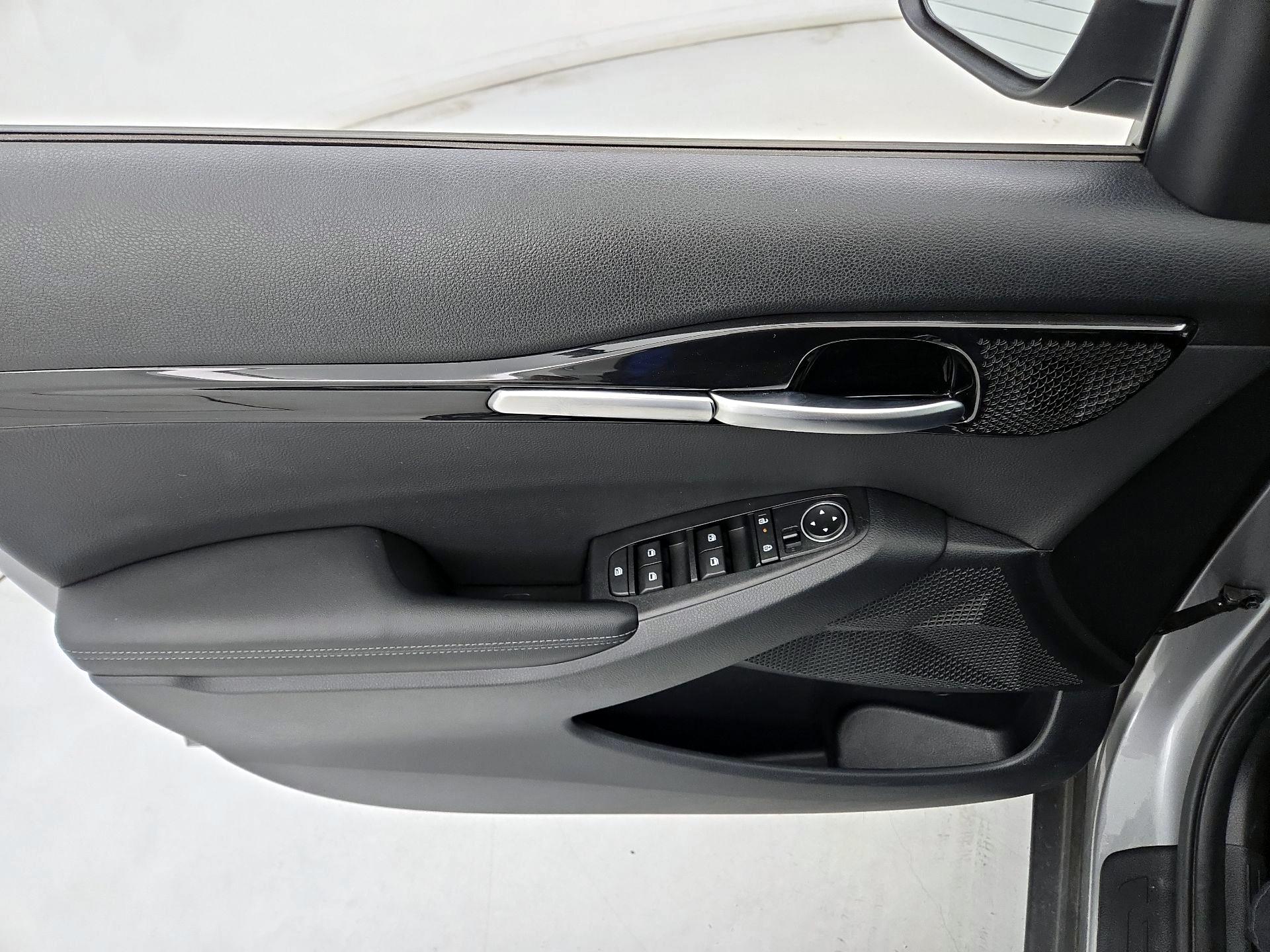 Thumbnail: 2025 Kia Seltos - 12