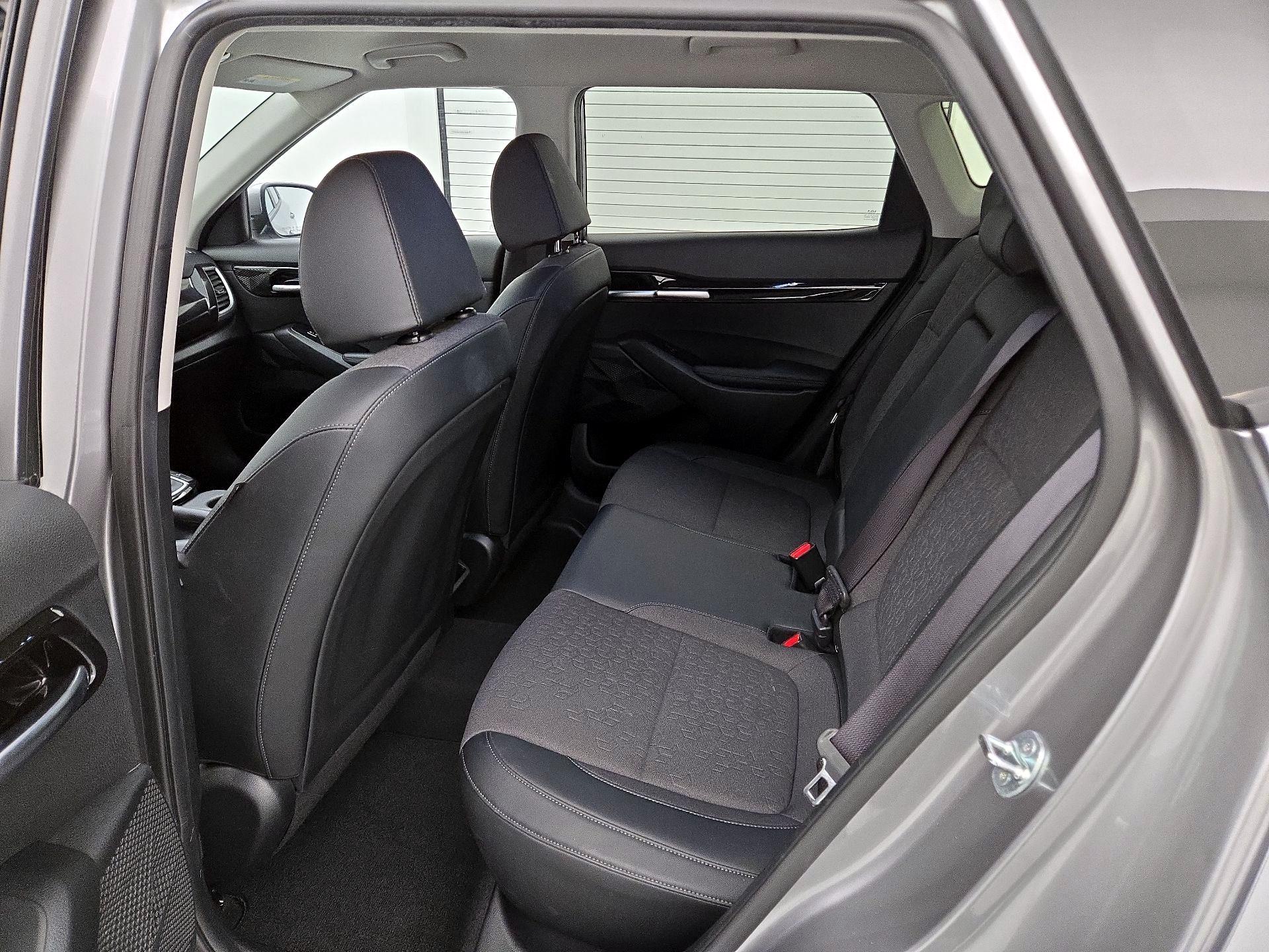 Thumbnail: 2025 Kia Seltos - 20