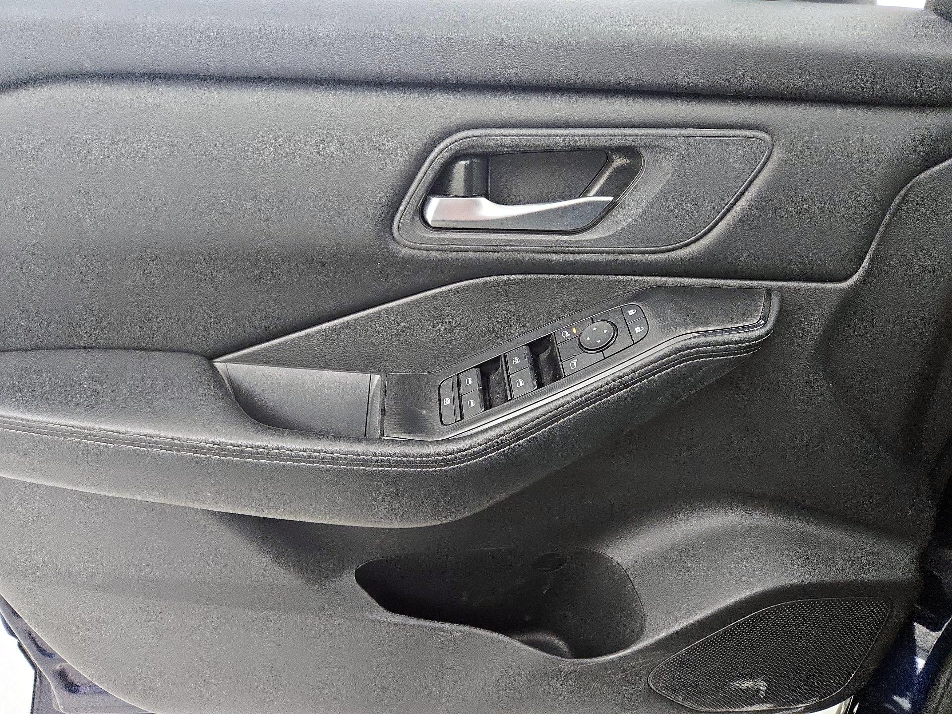 Thumbnail: 2025 Nissan Rogue - 12