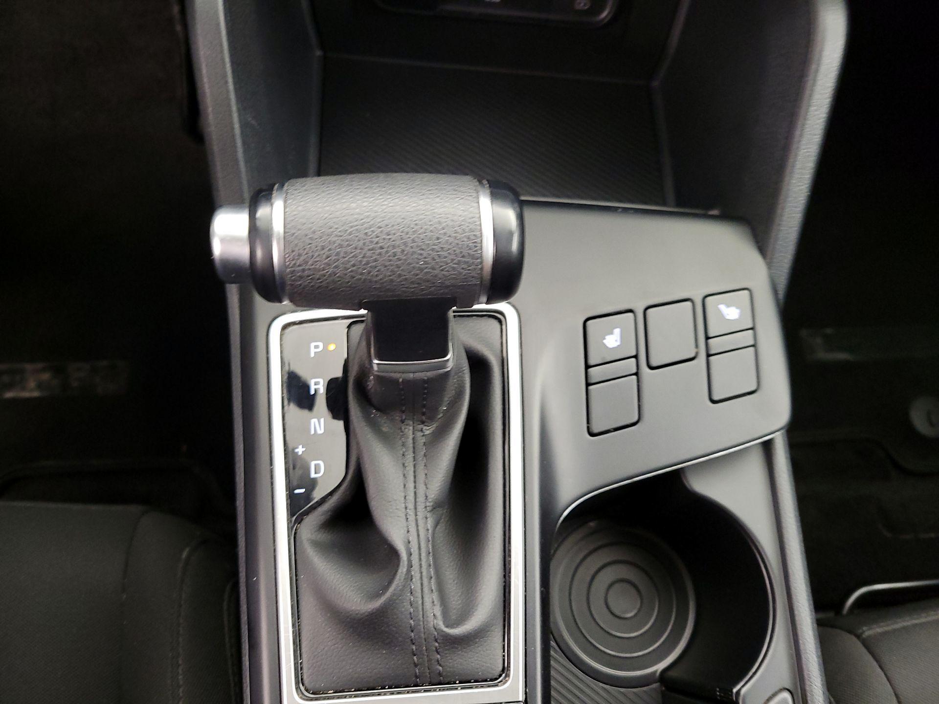 Thumbnail: 2025 Kia Sportage - 18