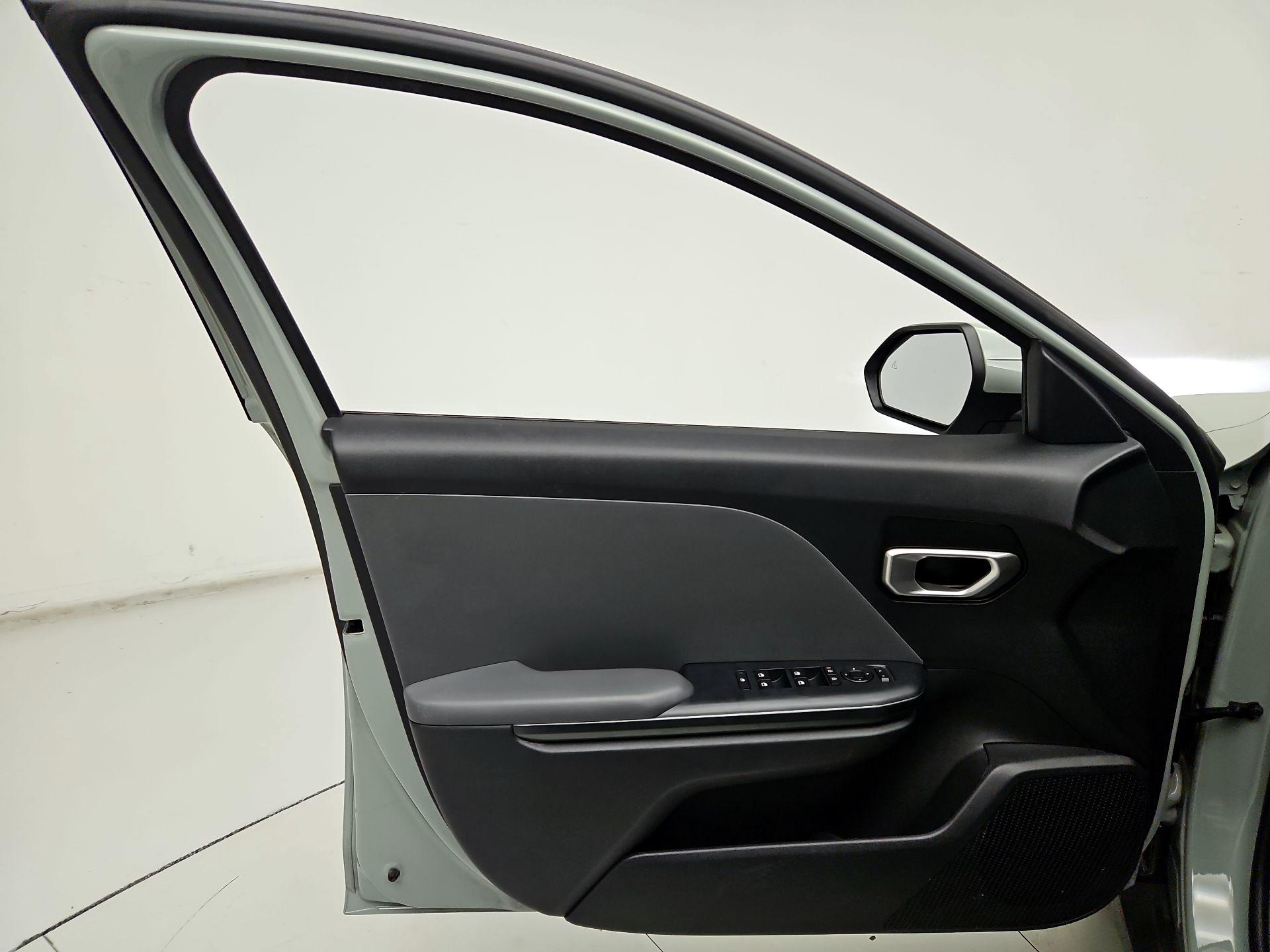 Thumbnail: 2025 Kia K4 - 12