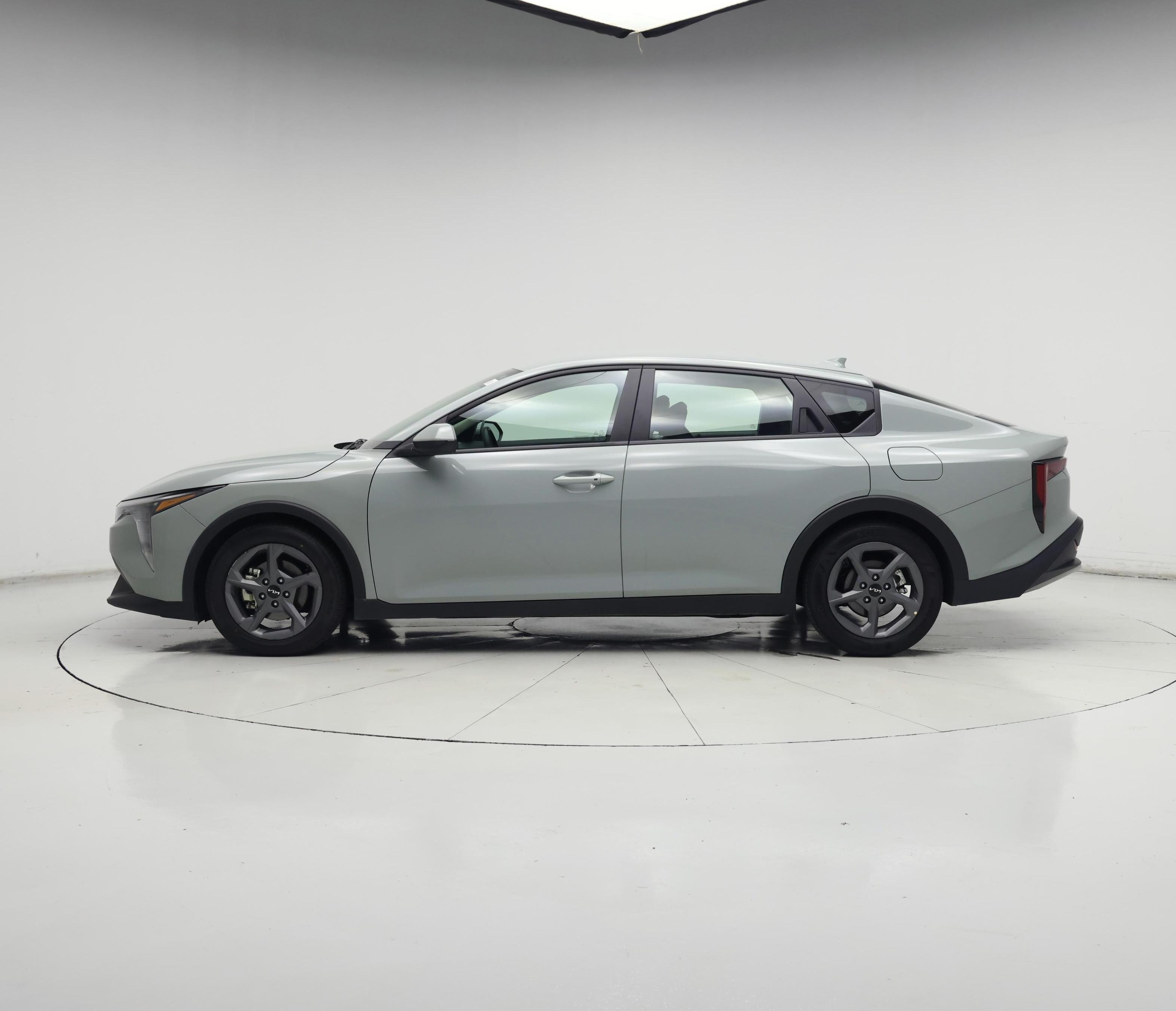 Thumbnail: 2025 Kia K4 - 3