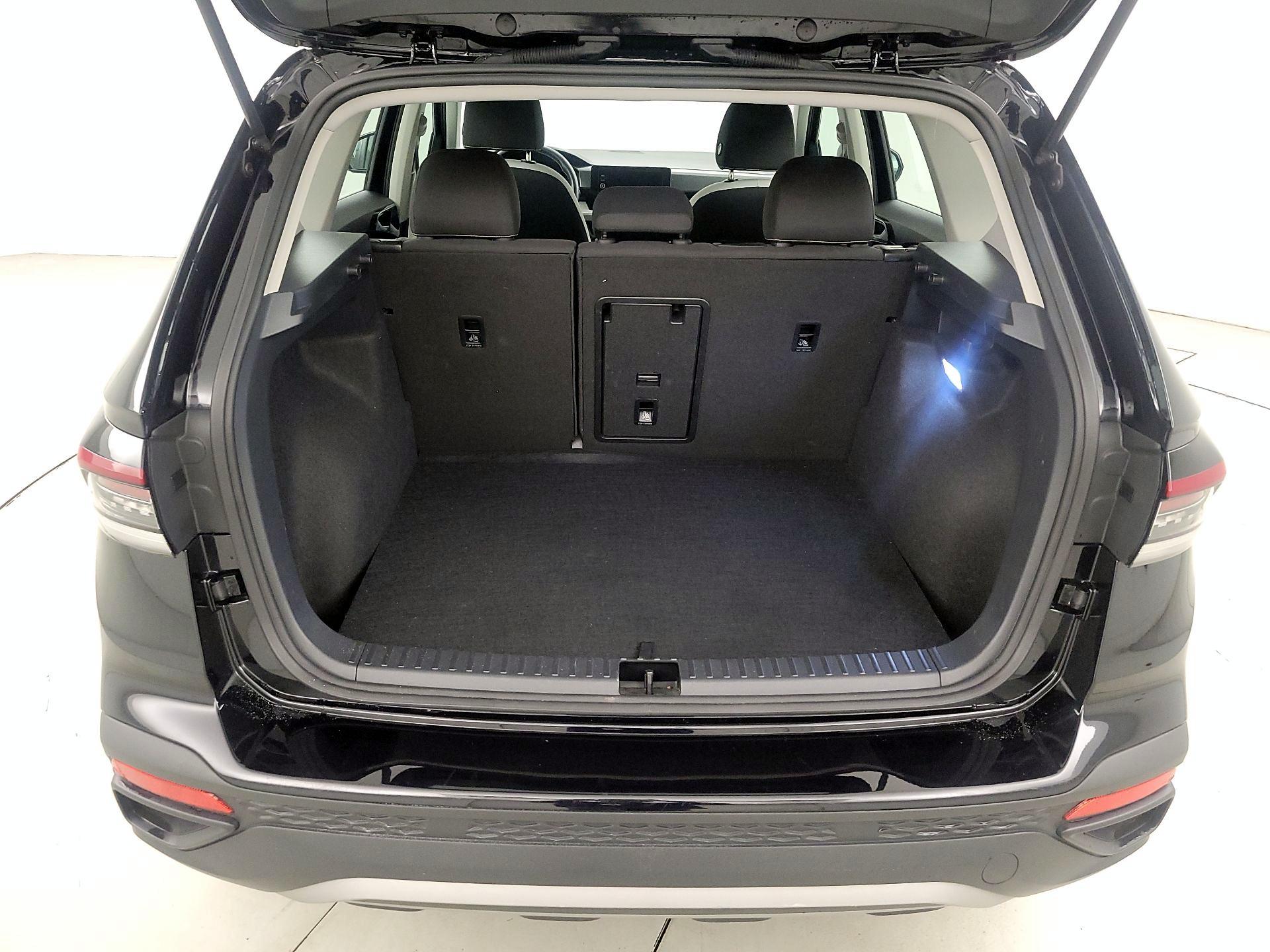 Thumbnail: 2025 Volkswagen Taos - 20