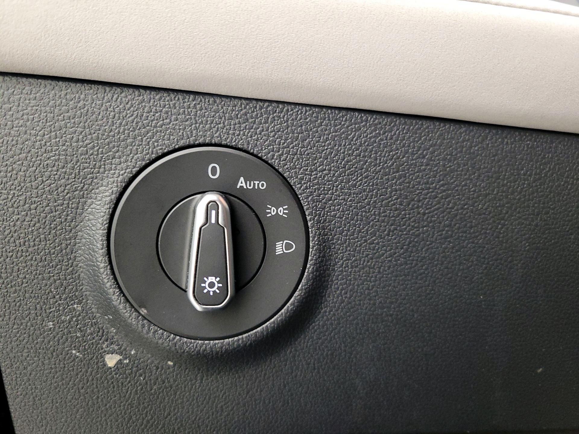 Thumbnail: 2025 Volkswagen Taos - 13