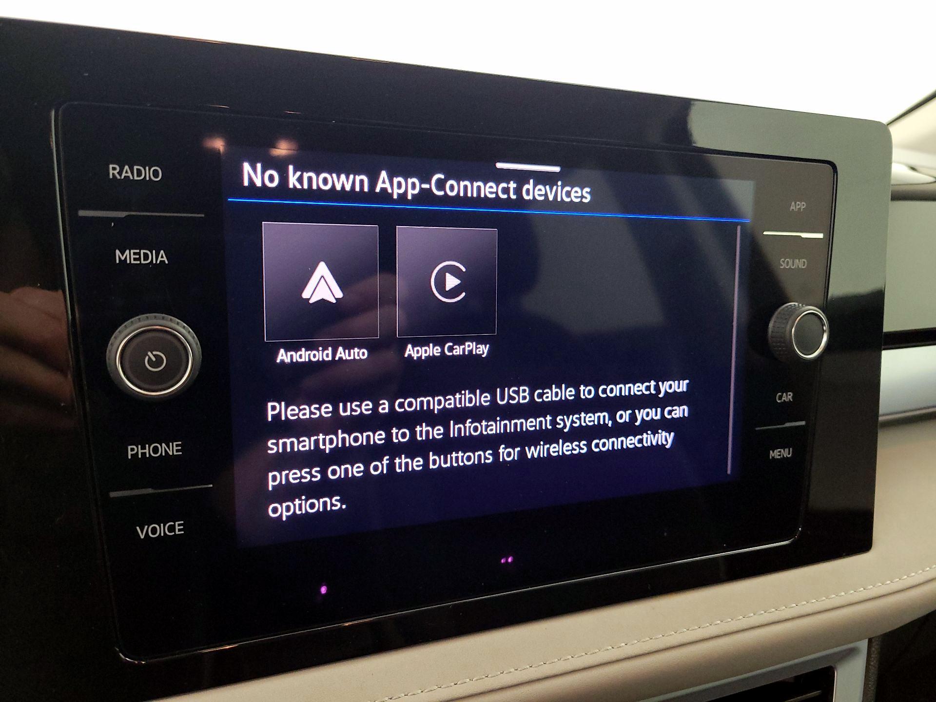 Thumbnail: 2025 Volkswagen Taos - 14