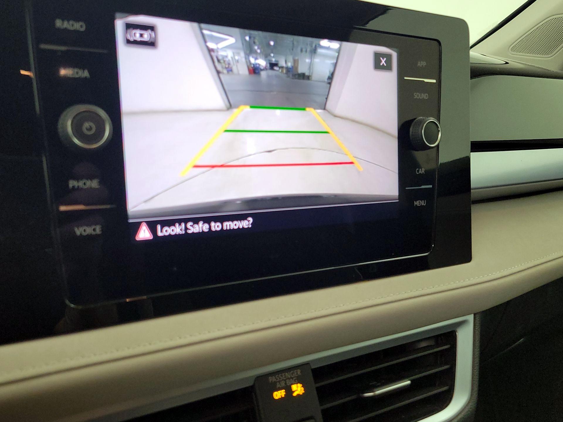 Thumbnail: 2025 Volkswagen Taos - 15