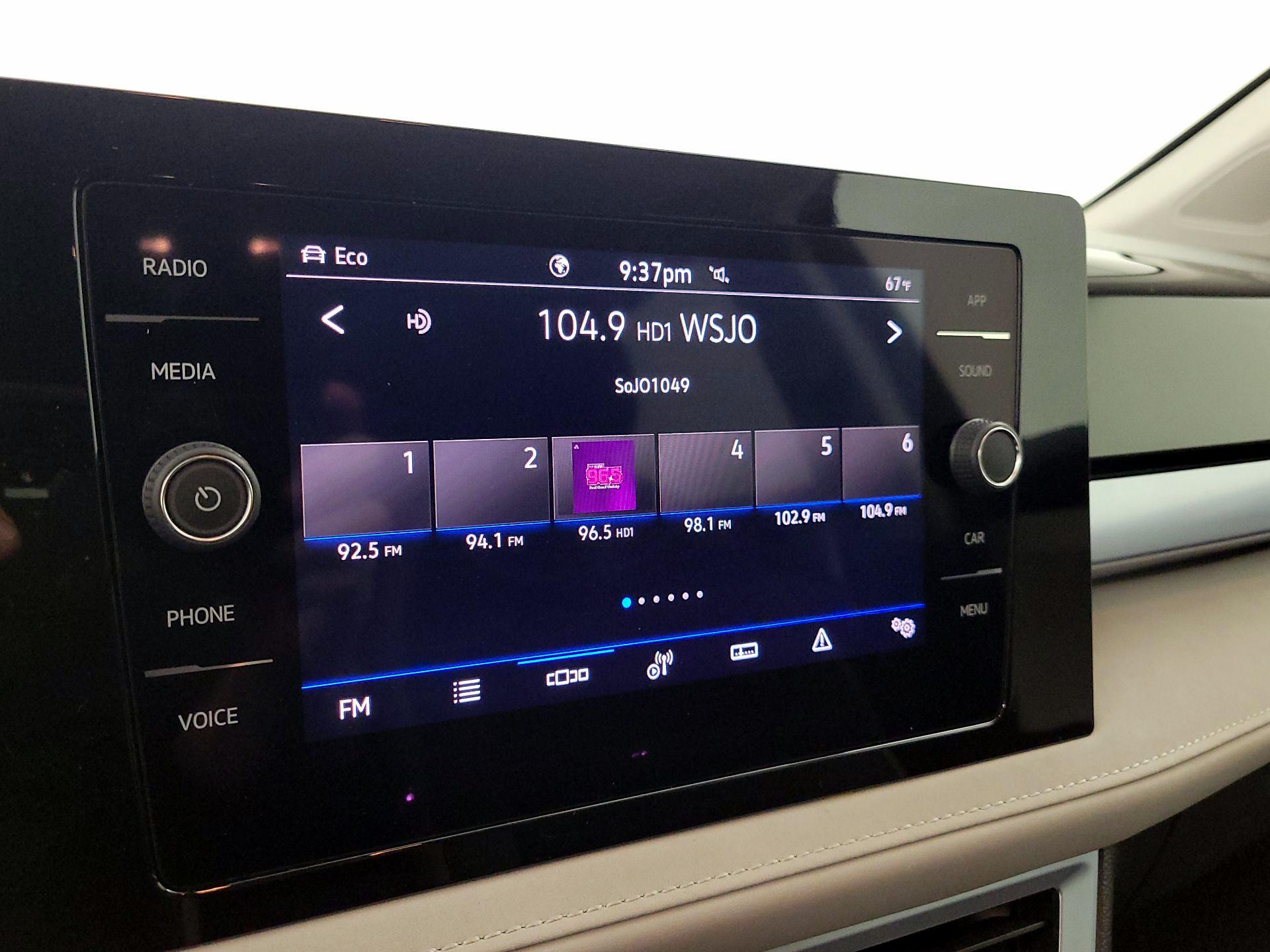 Thumbnail: 2025 Volkswagen Taos - 16