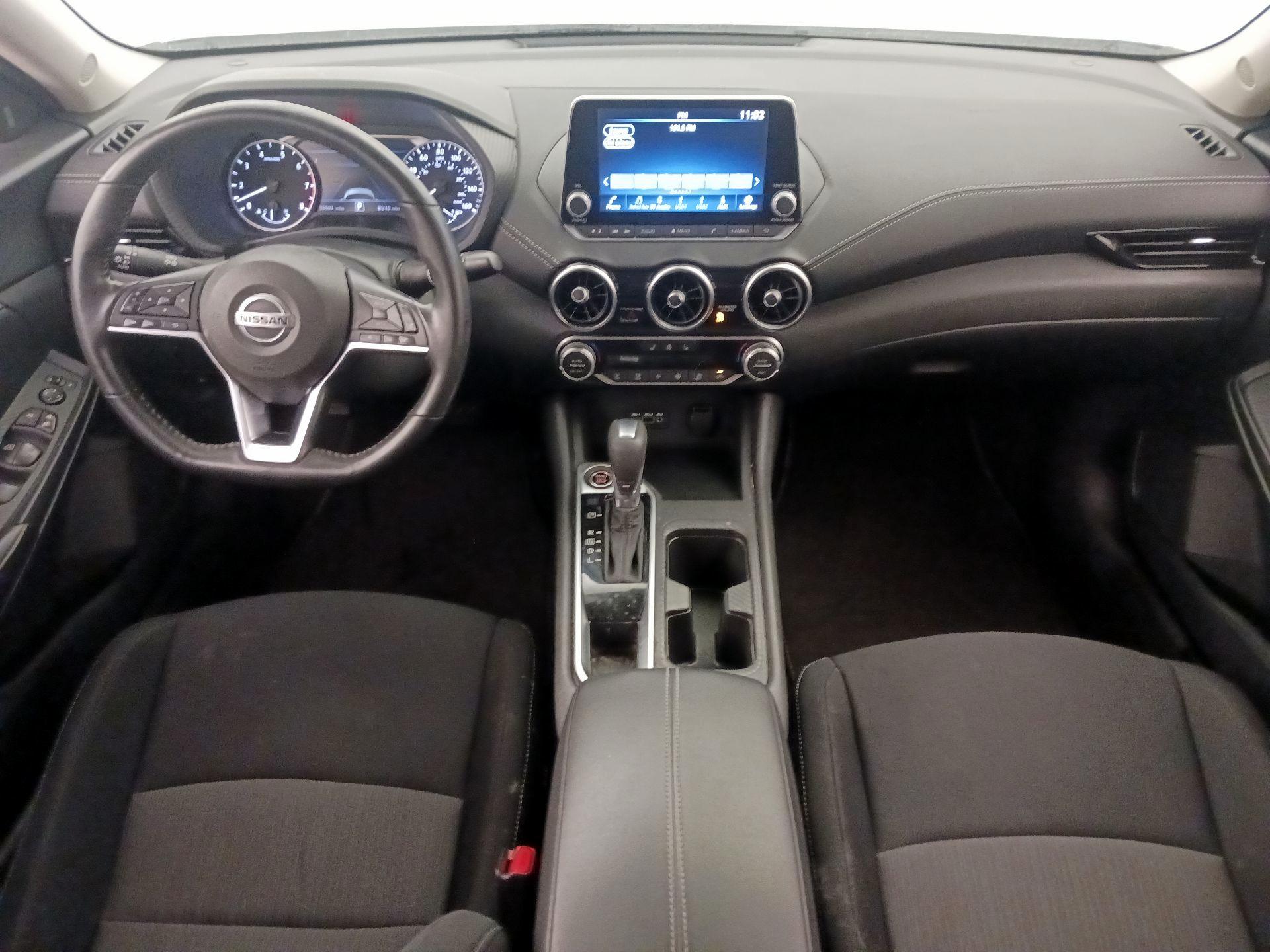 Thumbnail: 2023 Nissan Sentra - 9