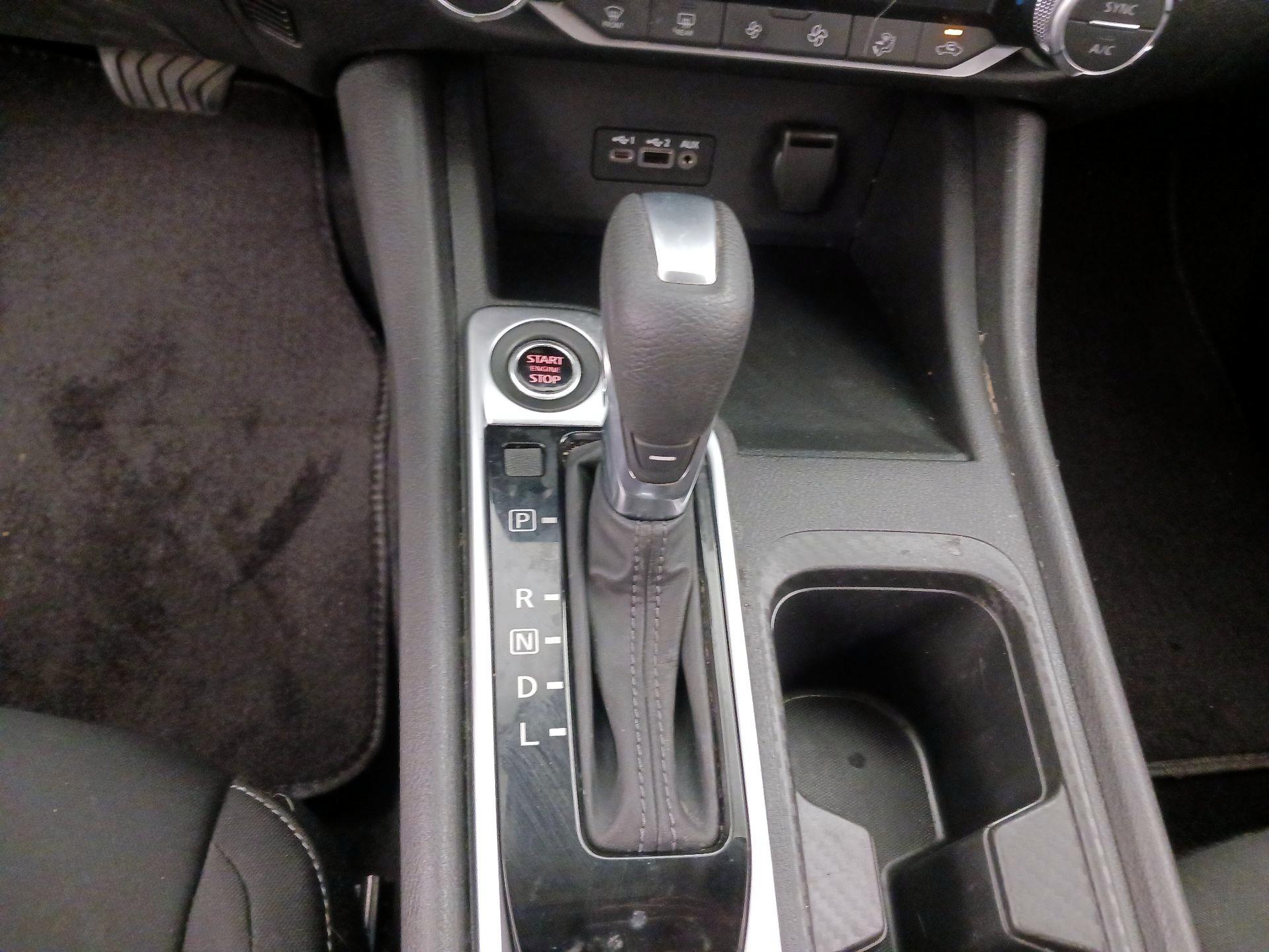 Thumbnail: 2023 Nissan Sentra - 17