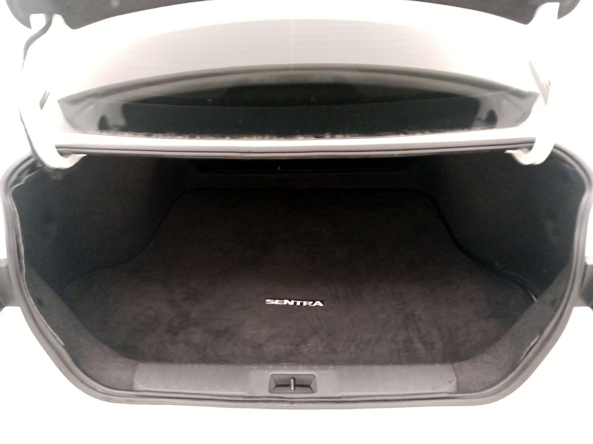 Thumbnail: 2023 Nissan Sentra - 20