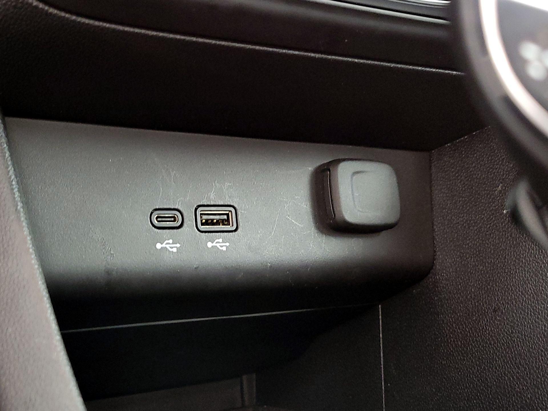 Thumbnail: 2025 Buick Encore GX - 18