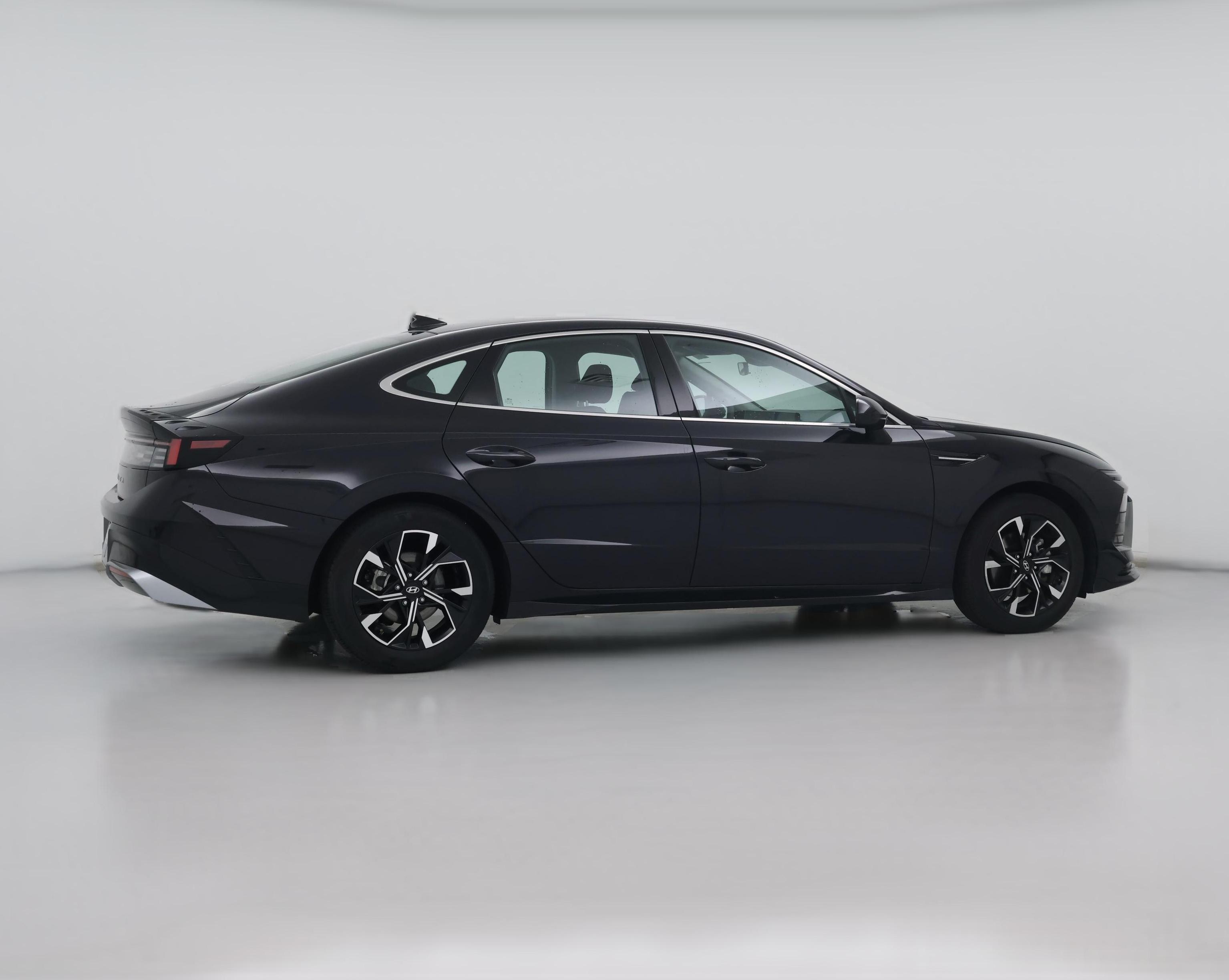 Thumbnail: 2025 Hyundai Sonata - 1