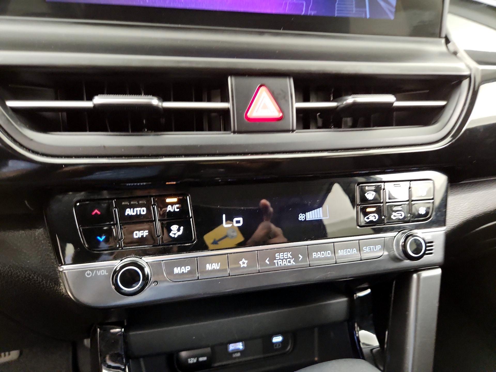 Thumbnail: 2025 Kia Seltos - 16