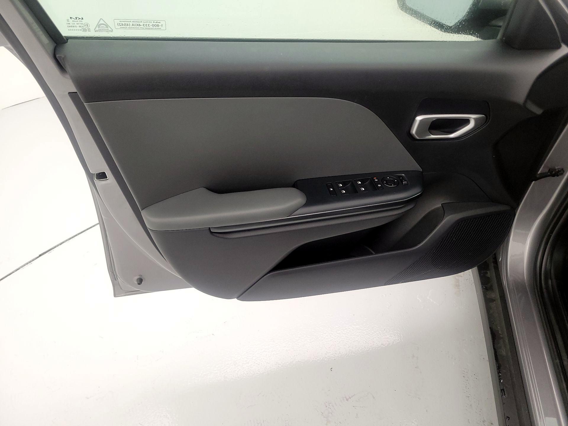 Thumbnail: 2025 Kia K4 - 12