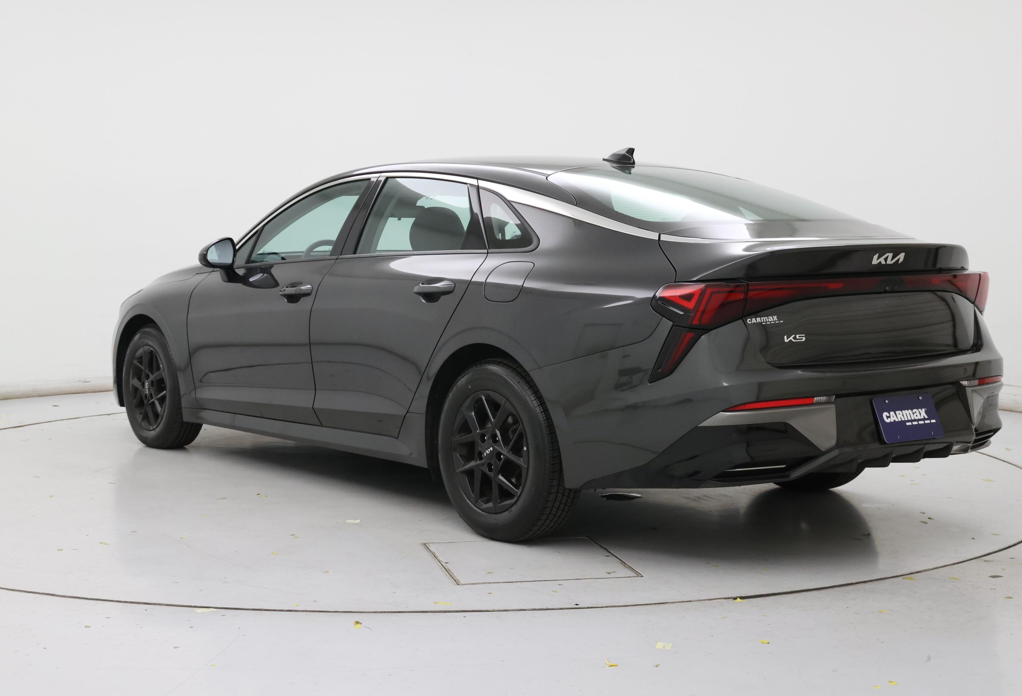 Thumbnail: 2025 Kia K5 - 2