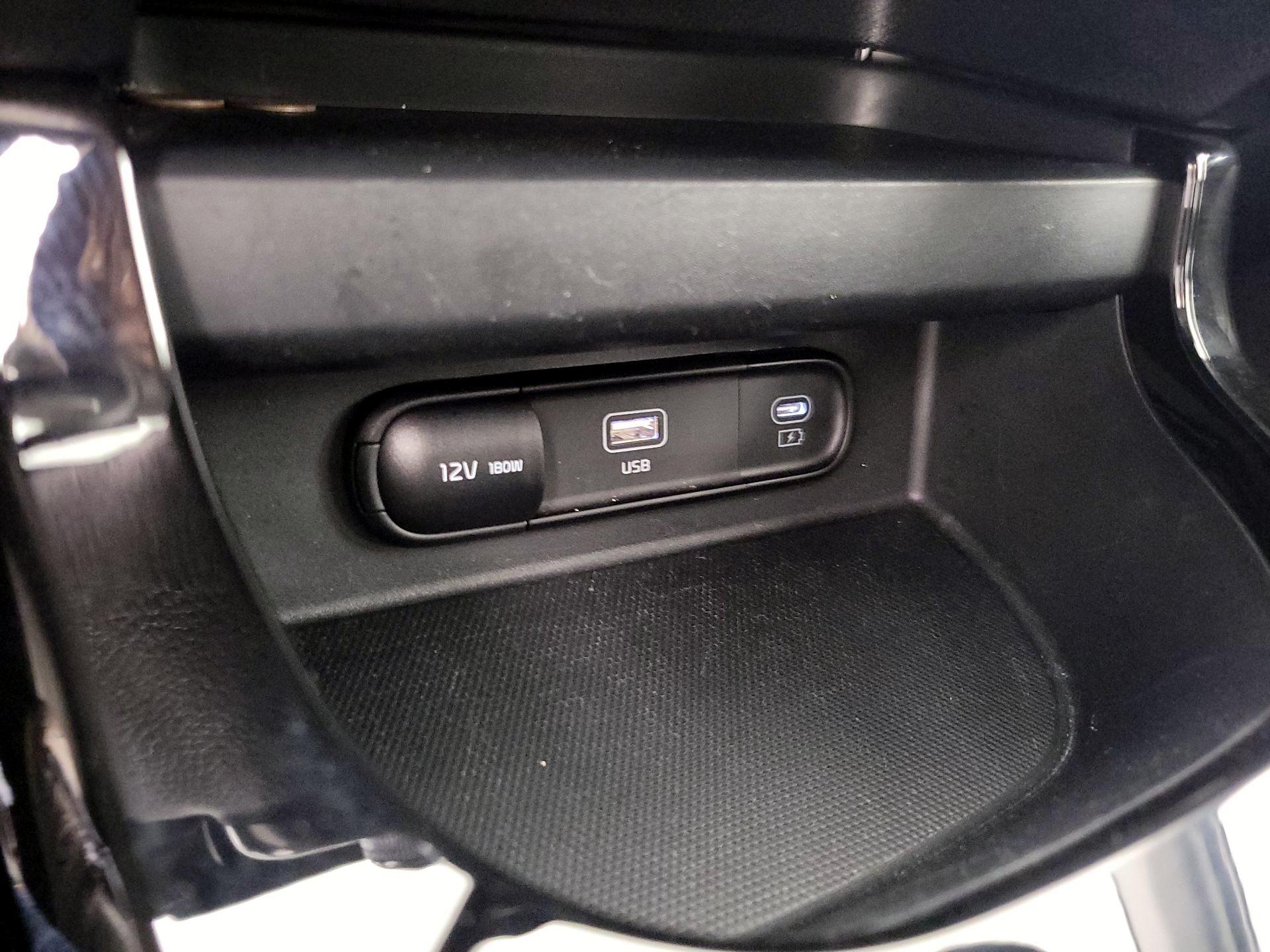 Thumbnail: 2025 Kia Seltos - 19