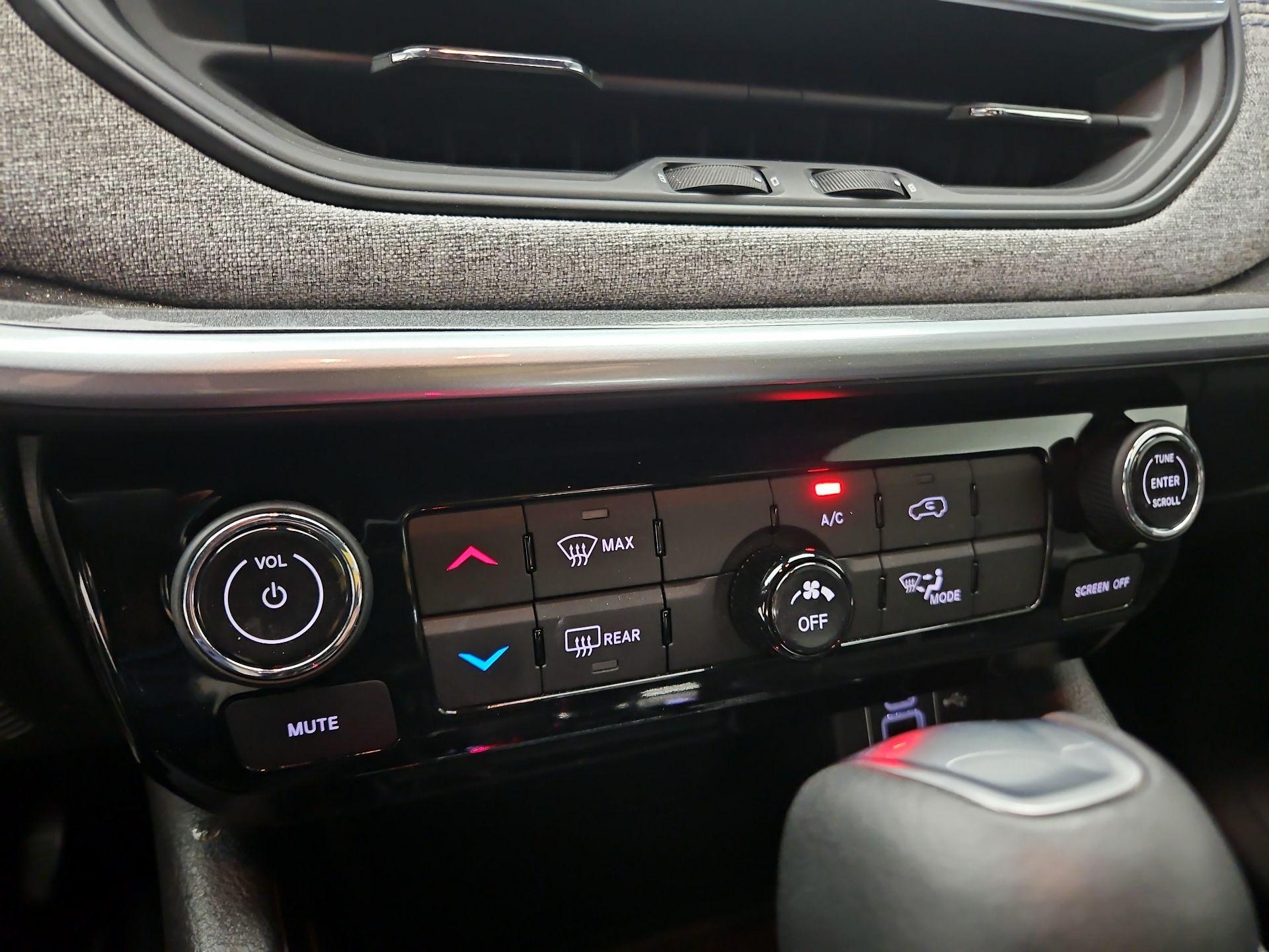 Thumbnail: 2025 Jeep Compass - 14