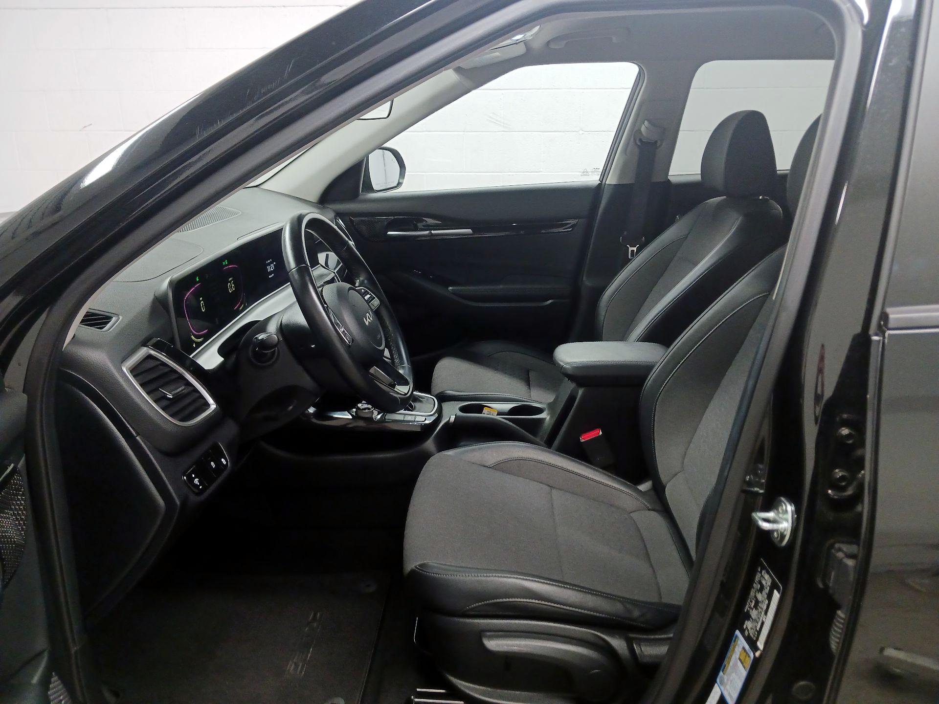 Thumbnail: 2025 Kia Seltos - 11