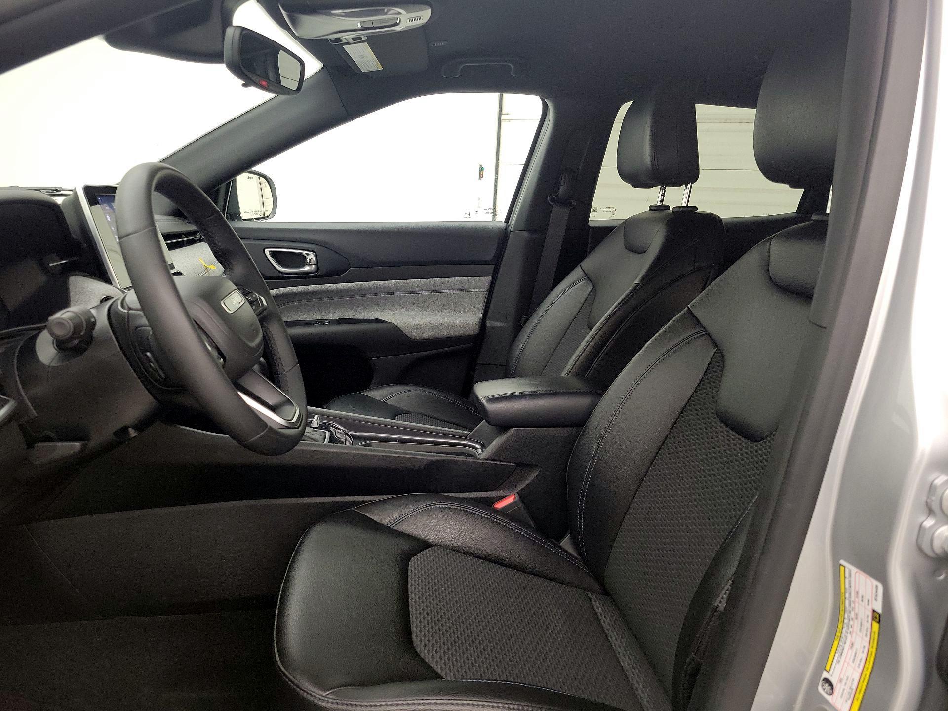 Thumbnail: 2025 Jeep Compass - 11