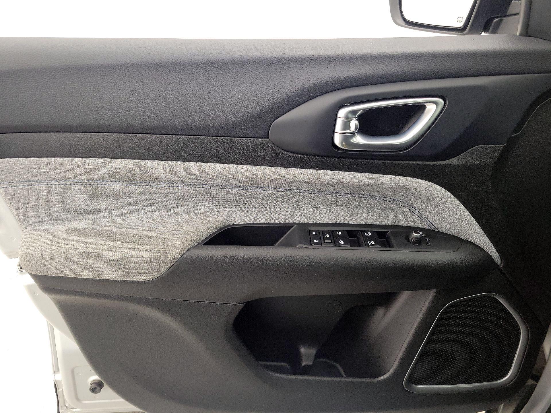 Thumbnail: 2025 Jeep Compass - 12