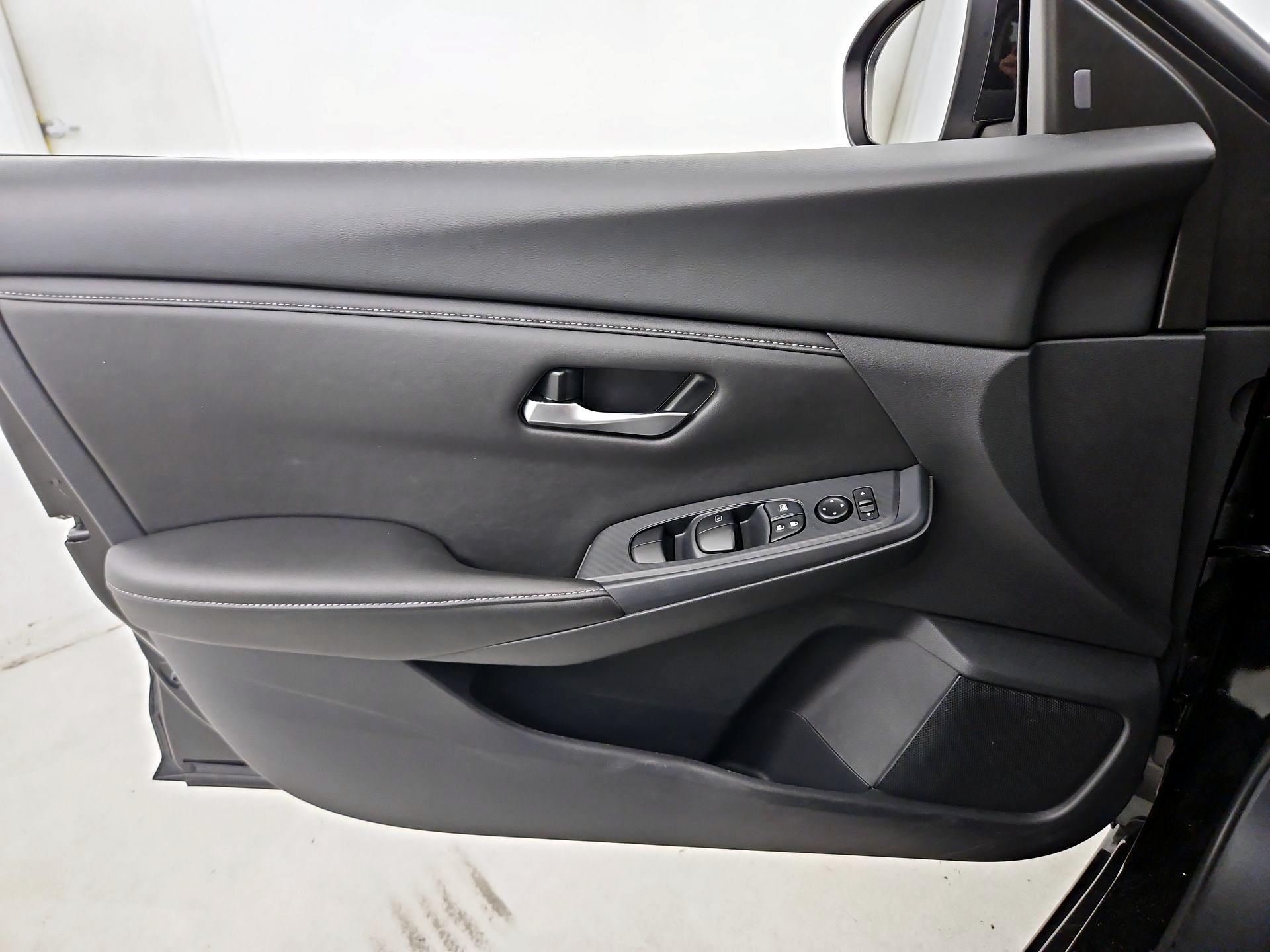 Thumbnail: 2025 Nissan Sentra - 12