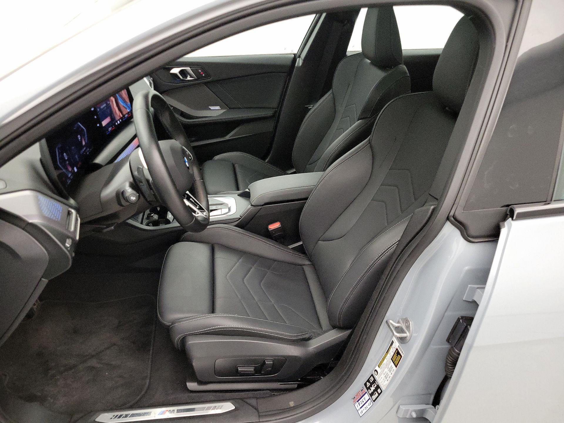 Thumbnail: 2025 BMW 2 Series - 11