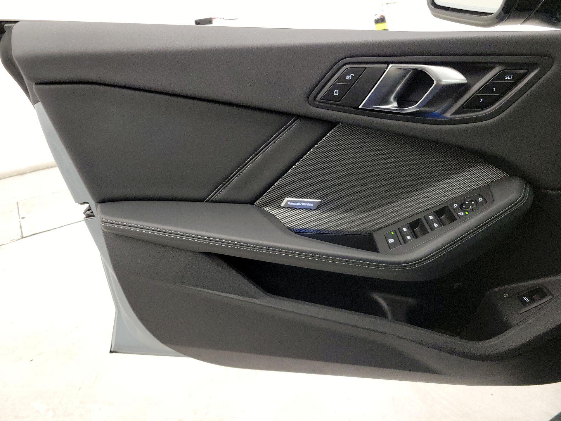 Thumbnail: 2025 BMW 2 Series - 12