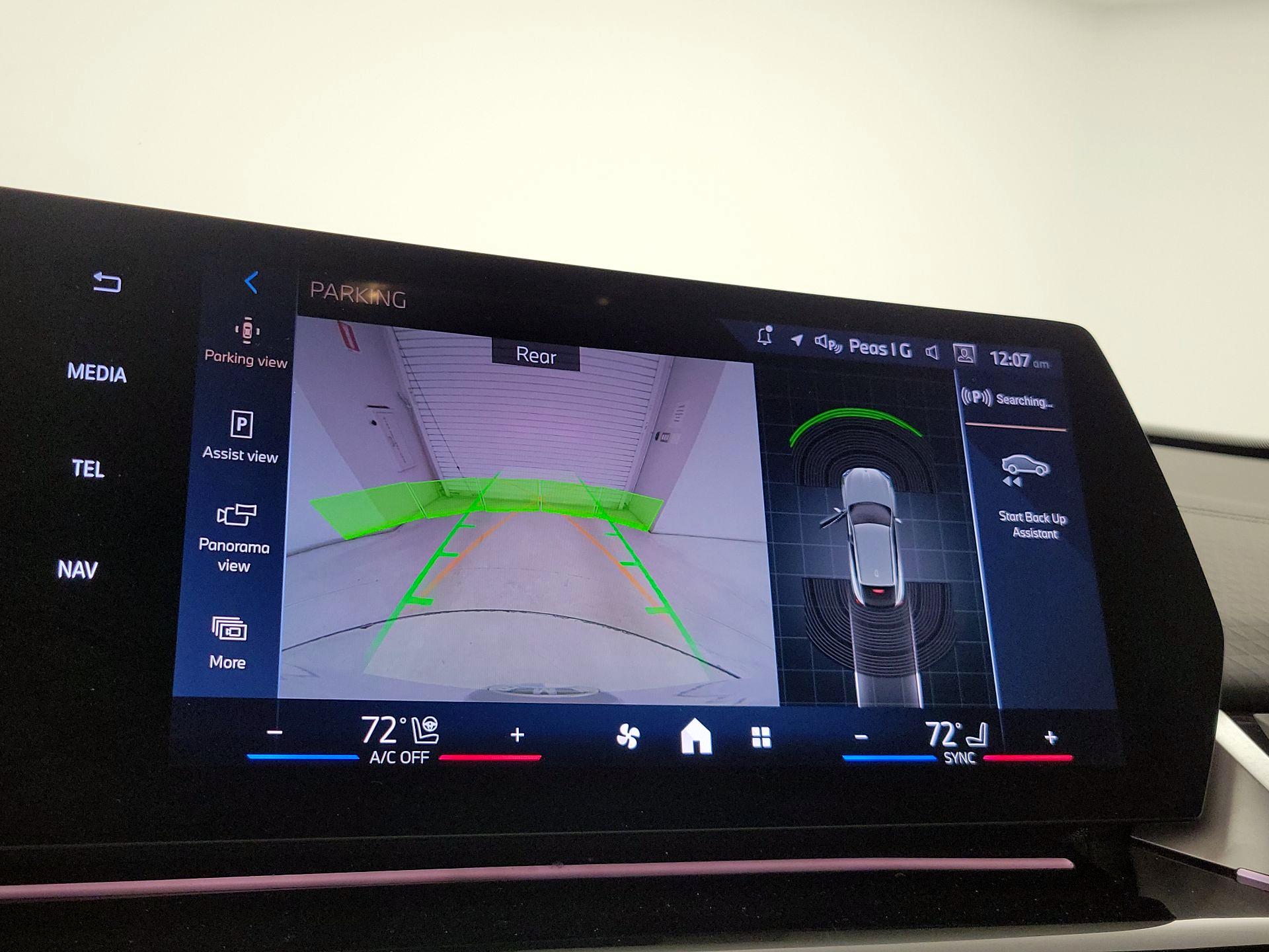 Thumbnail: 2025 BMW X2 - 14