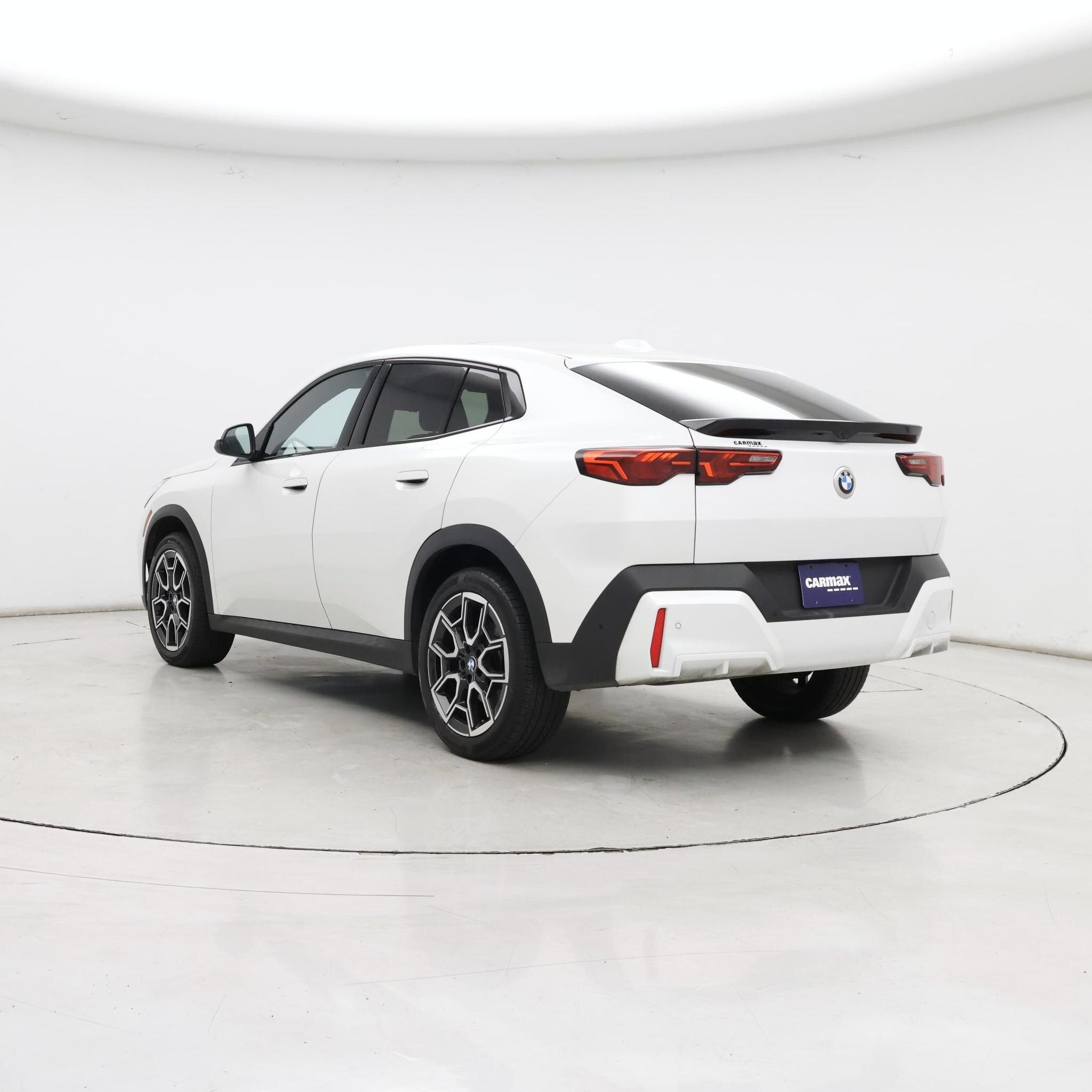 Thumbnail: 2025 BMW X2 - 2