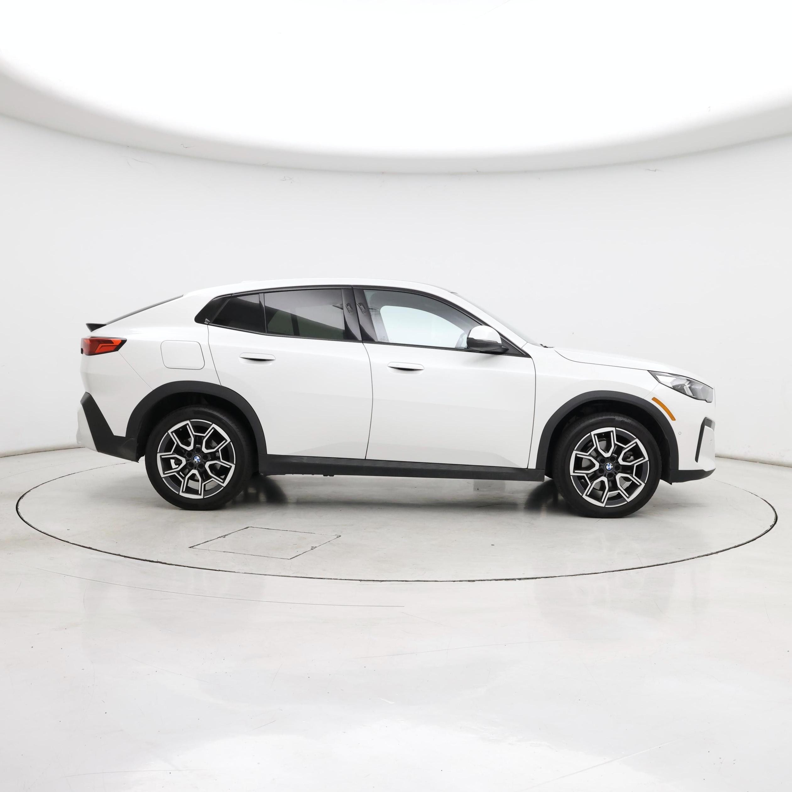 Thumbnail: 2025 BMW X2 - 7