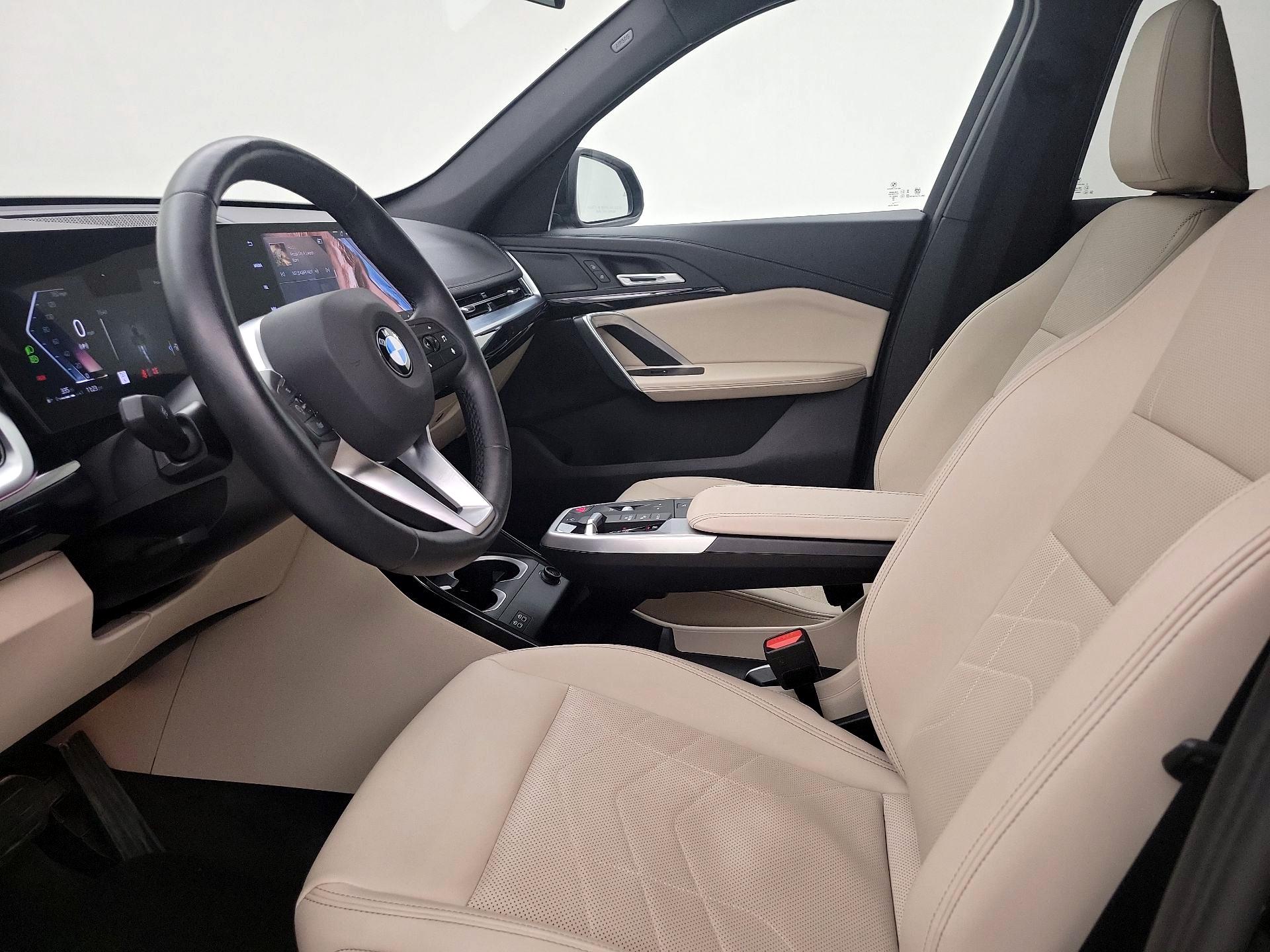 Thumbnail: 2025 BMW X1 - 9