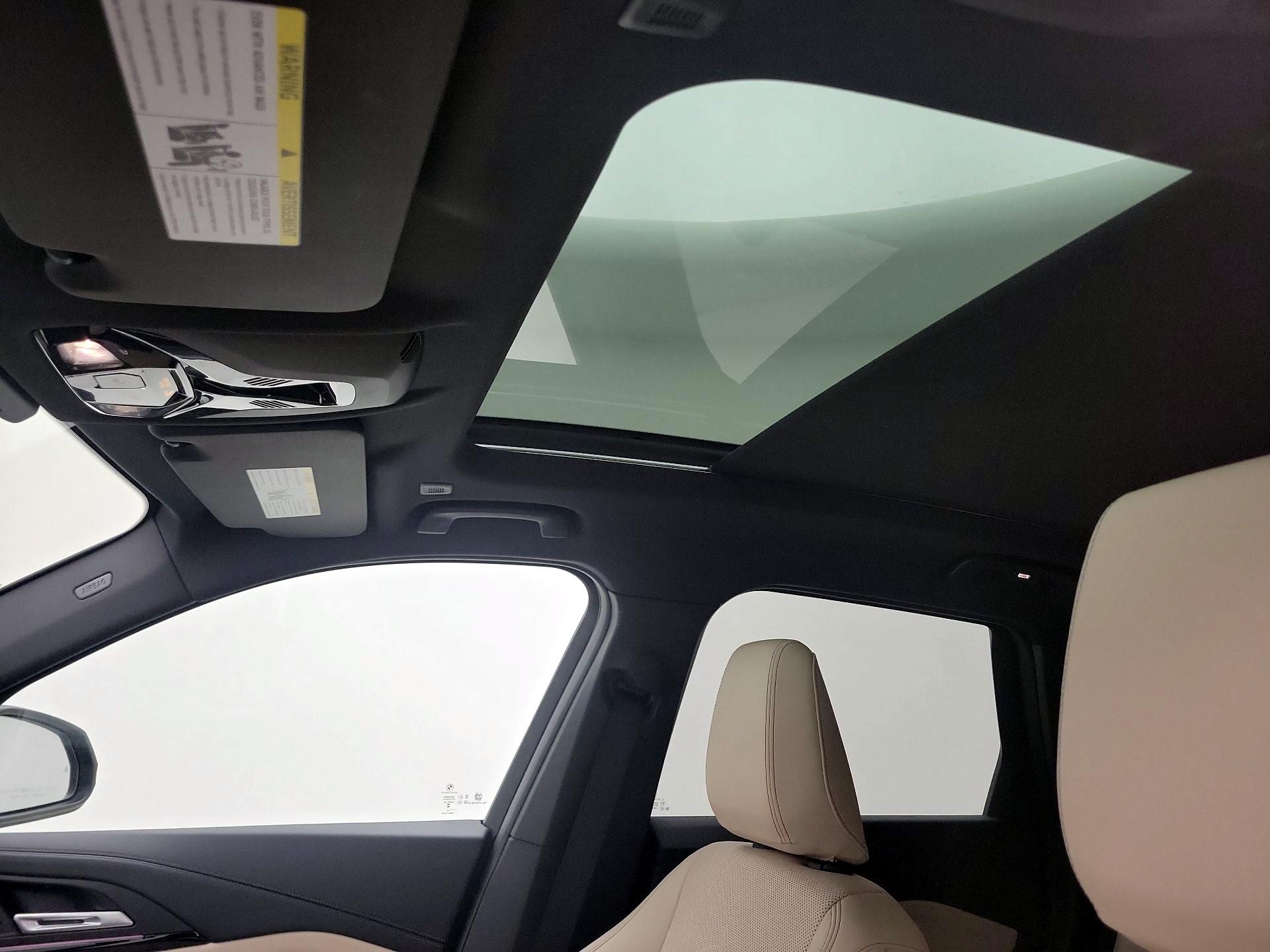 Thumbnail: 2025 BMW X1 - 17