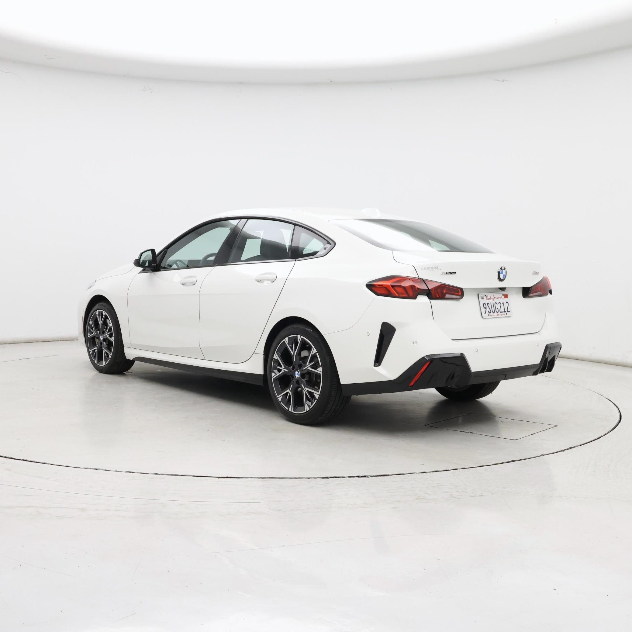 Thumbnail: 2025 BMW 2 Series - 2