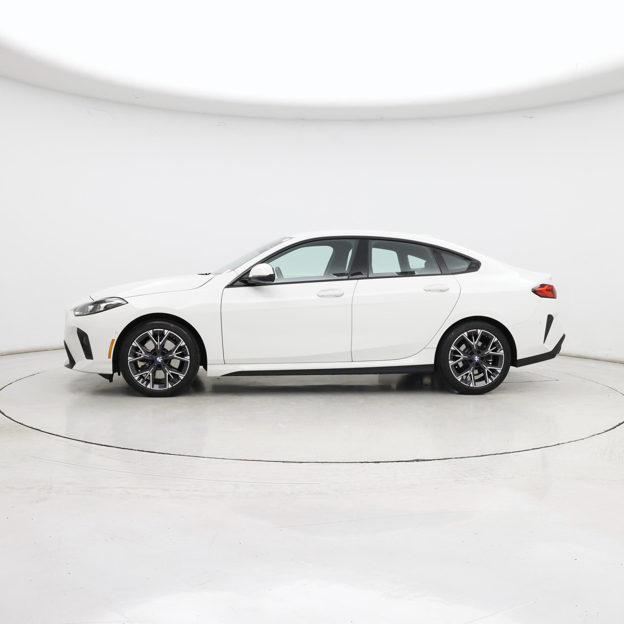 Thumbnail: 2025 BMW 2 Series - 3