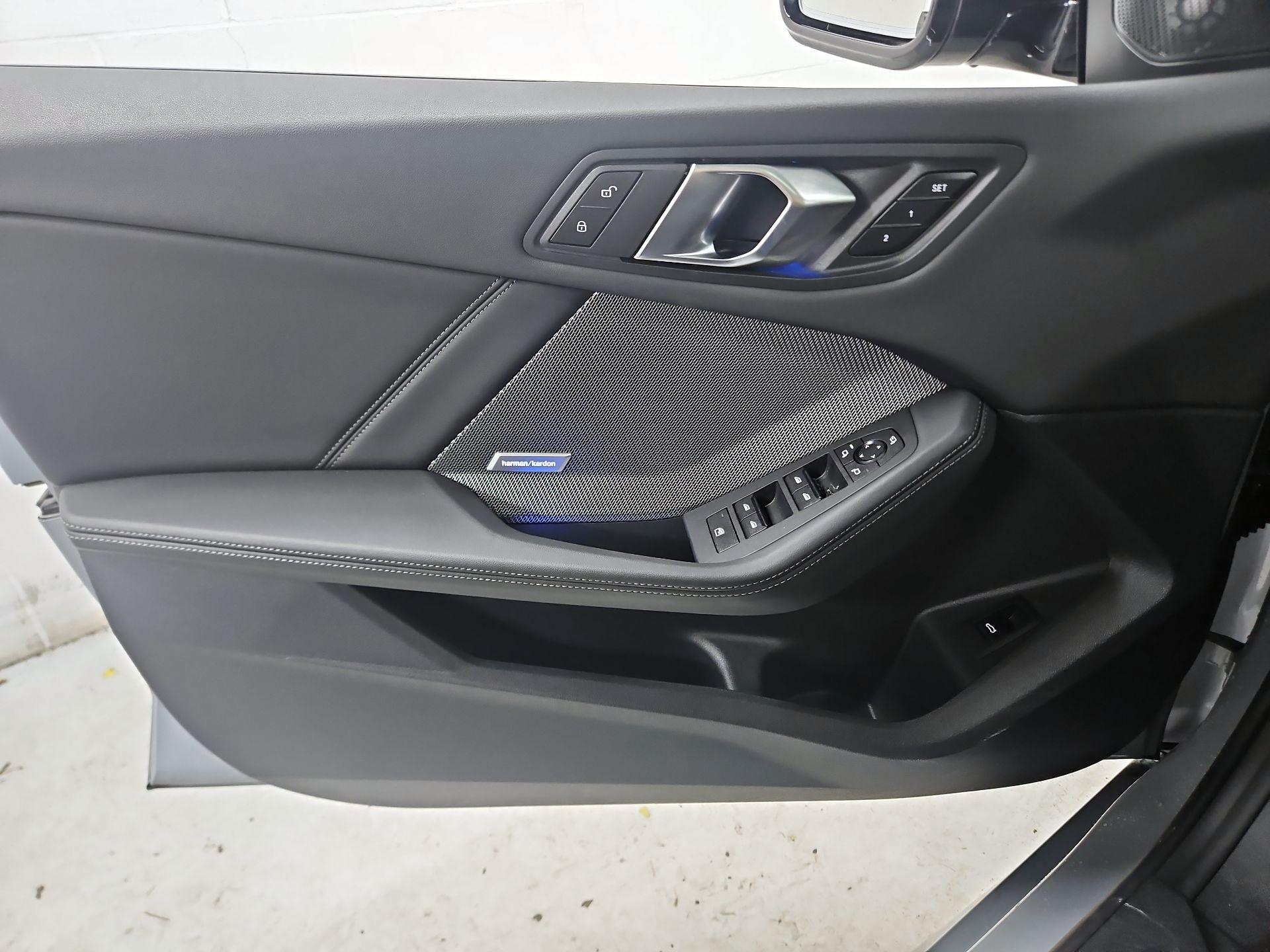 Thumbnail: 2025 BMW 2 Series - 12