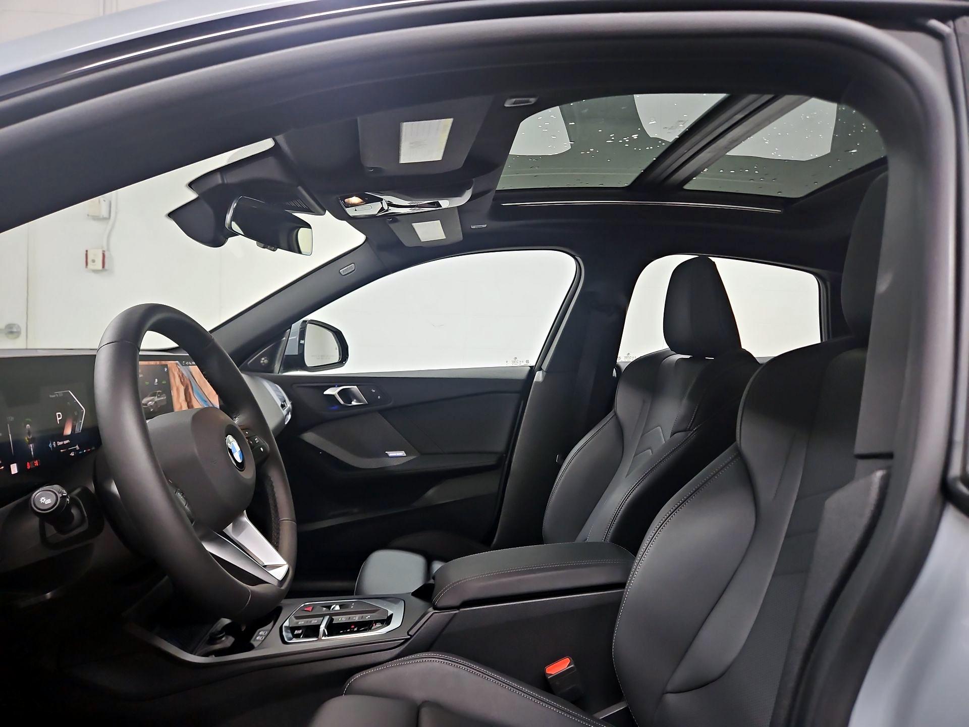 Thumbnail: 2025 BMW 2 Series - 18