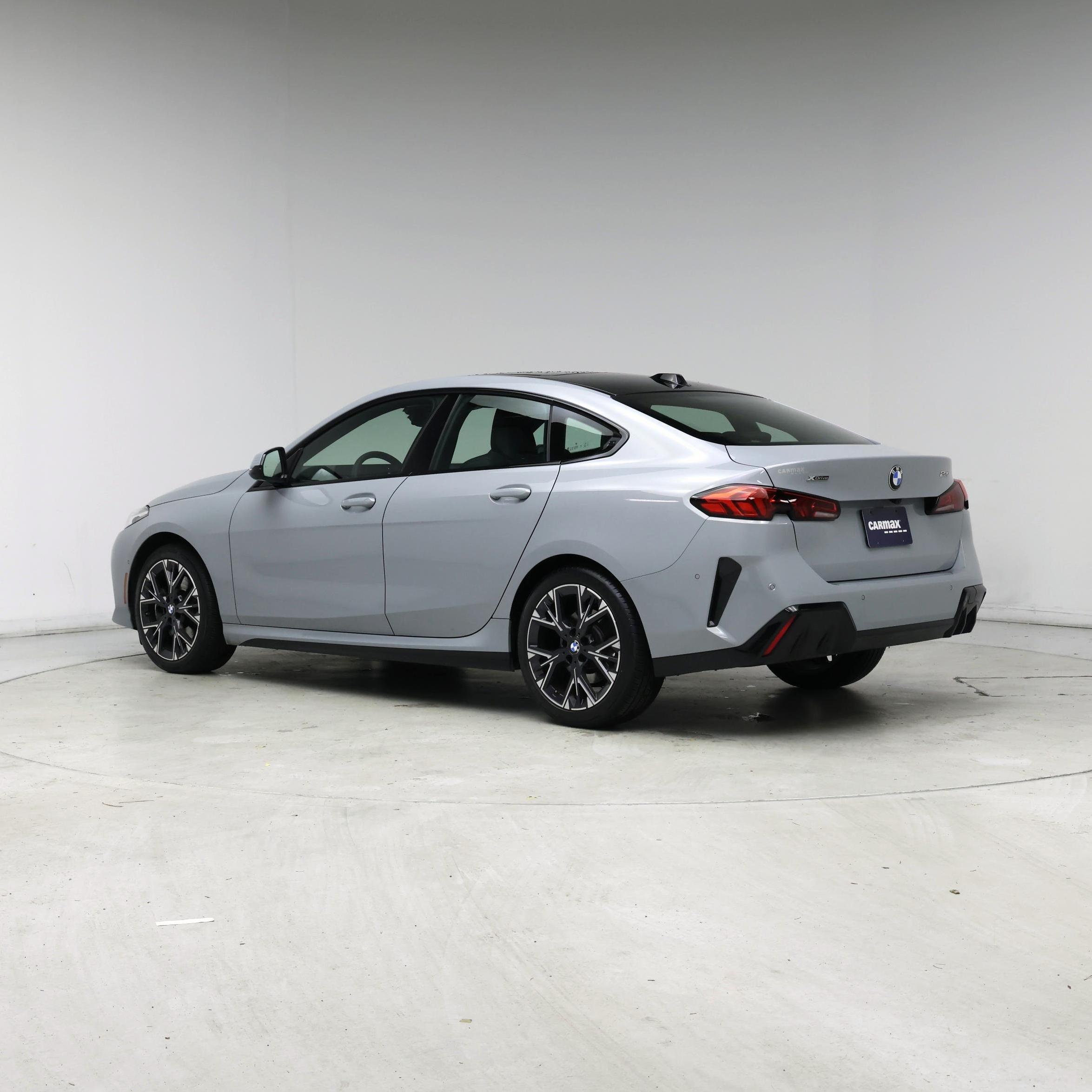 Thumbnail: 2025 BMW 2 Series - 2