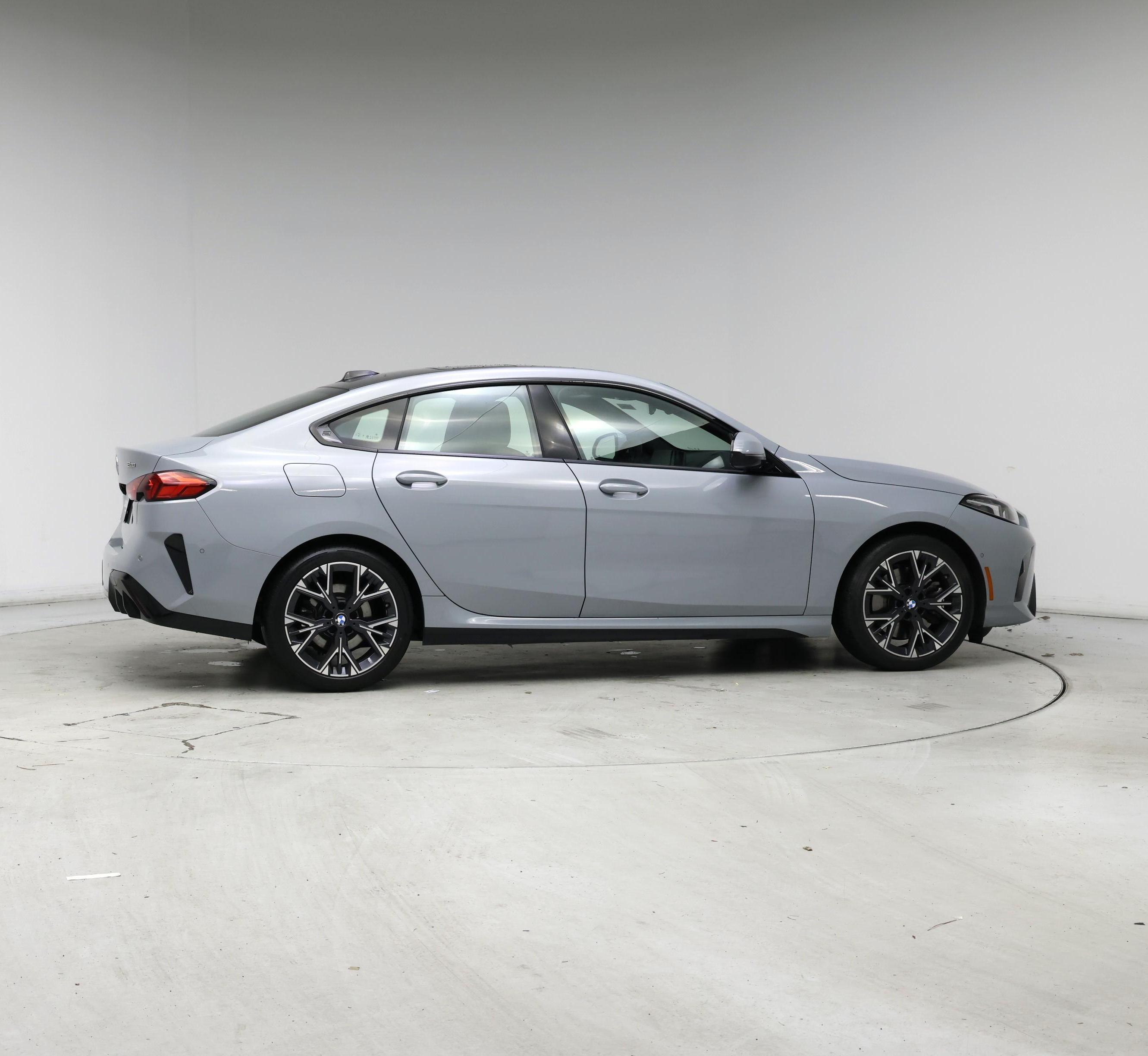 Thumbnail: 2025 BMW 2 Series - 7