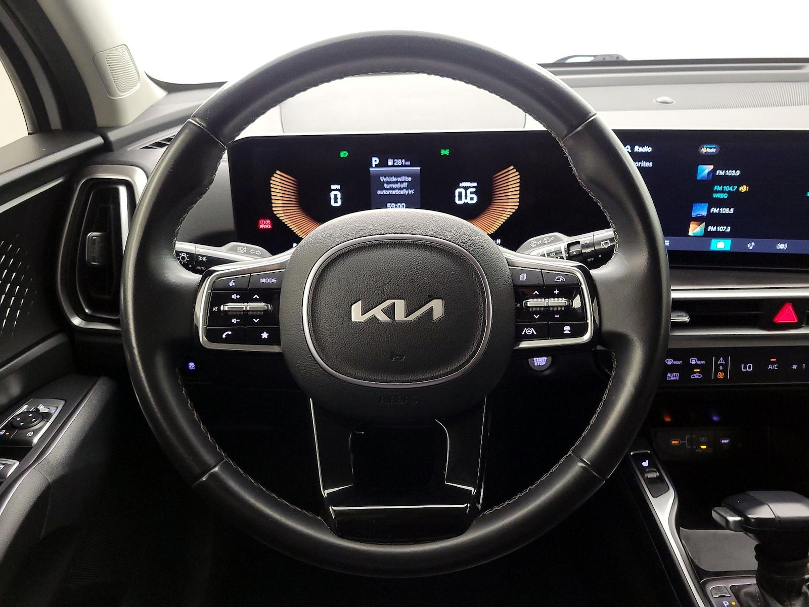 2024 Kia Sorento S - Photo 11