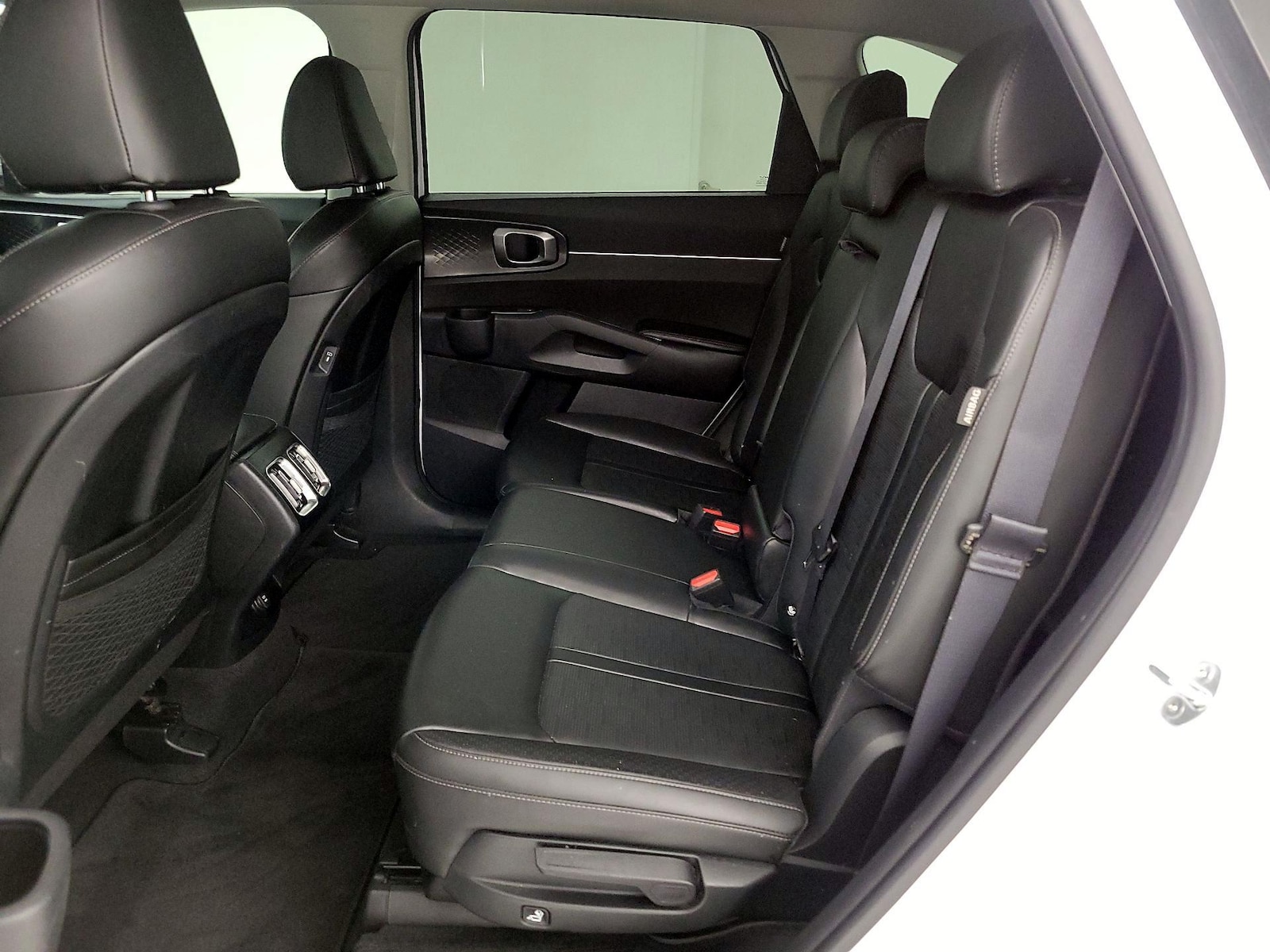 2024 Kia Sorento S - Photo 21