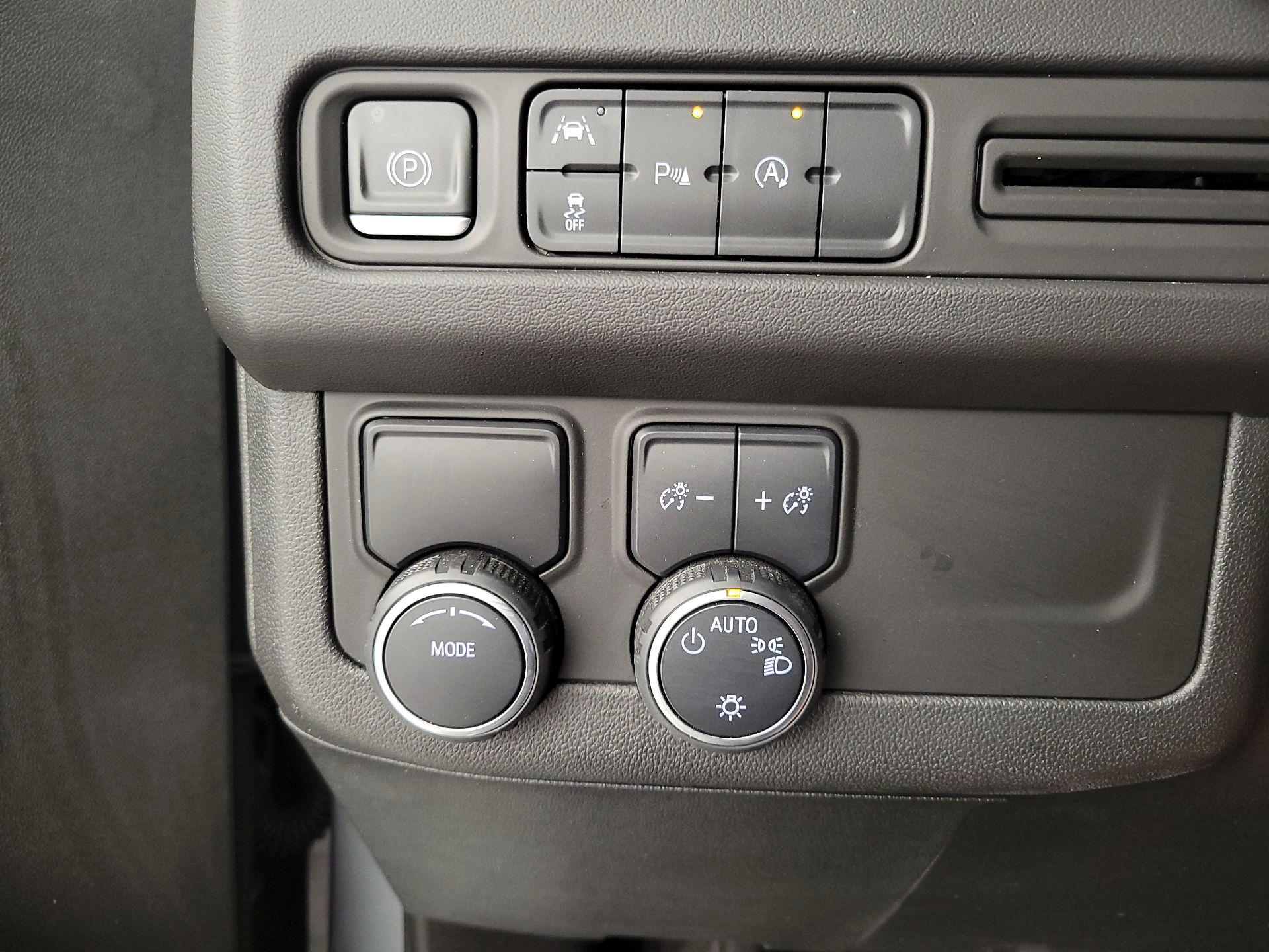 Thumbnail: 2023 Chevrolet Tahoe - 13