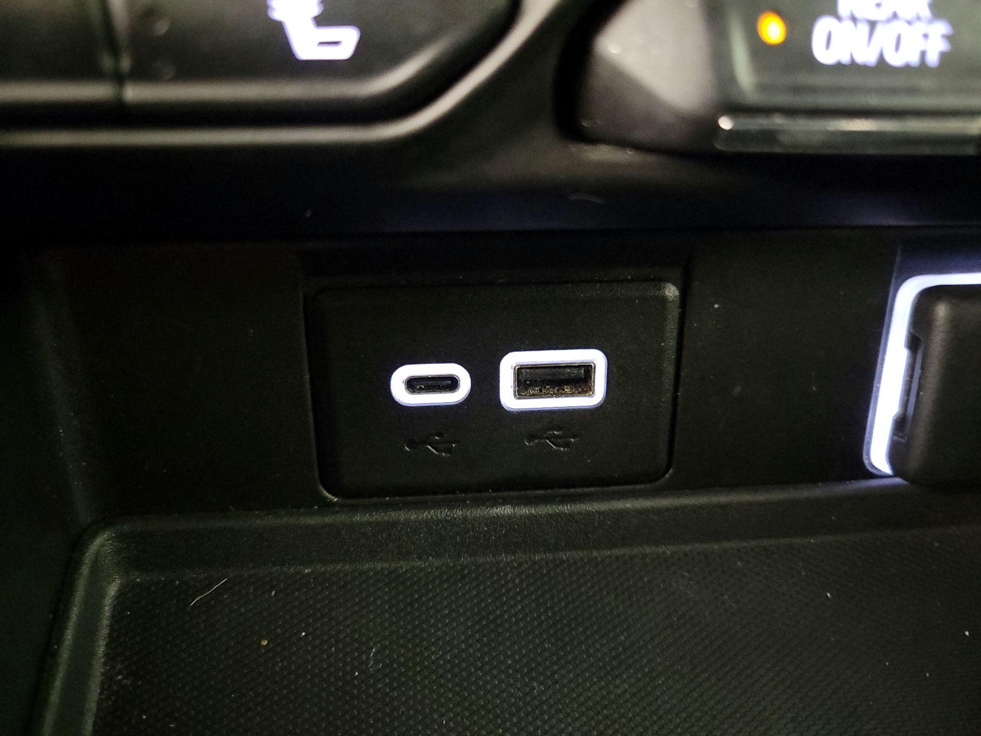 Thumbnail: 2023 Chevrolet Tahoe - 18