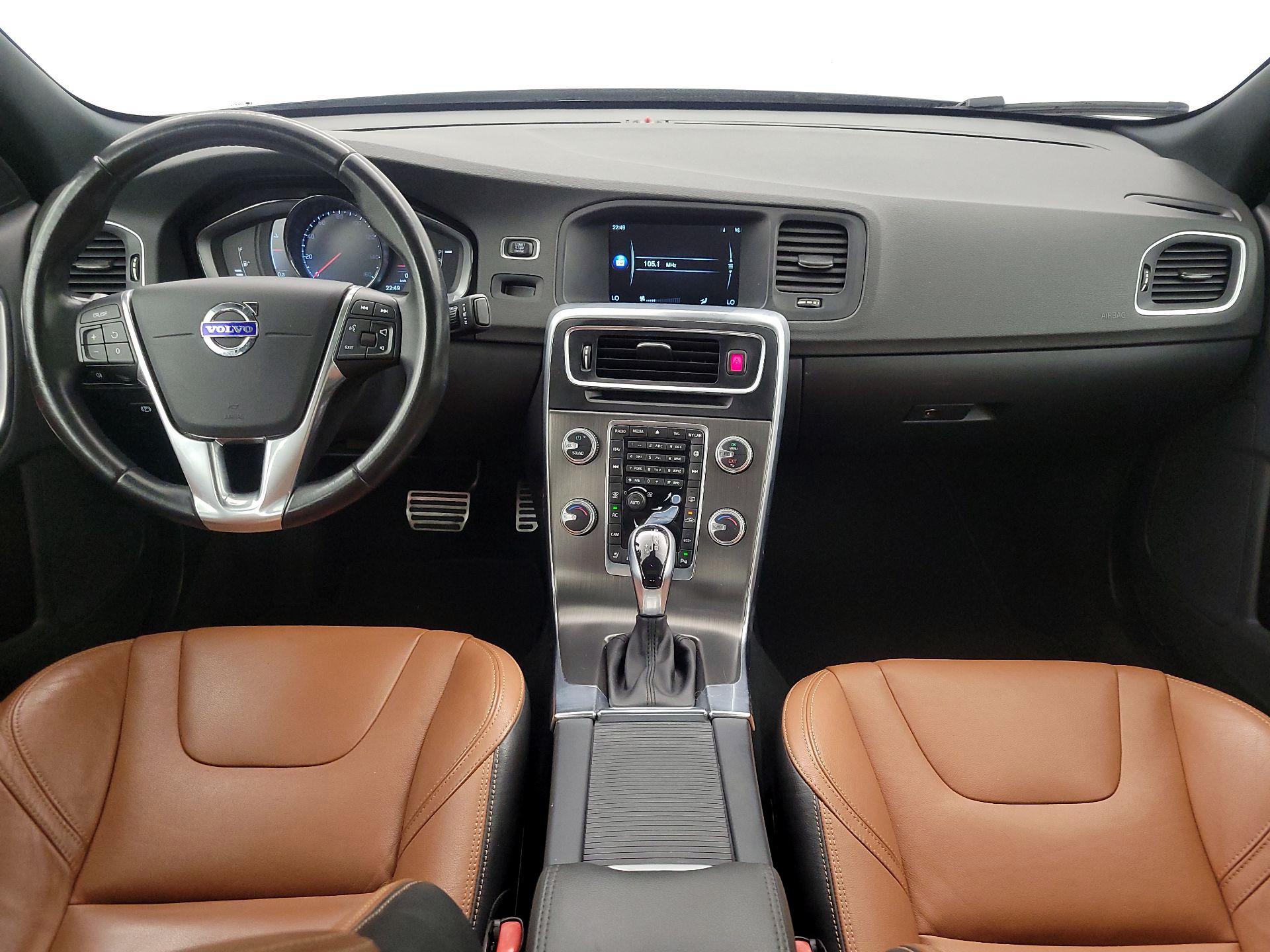 Thumbnail: 2016 Volvo S60 - 9