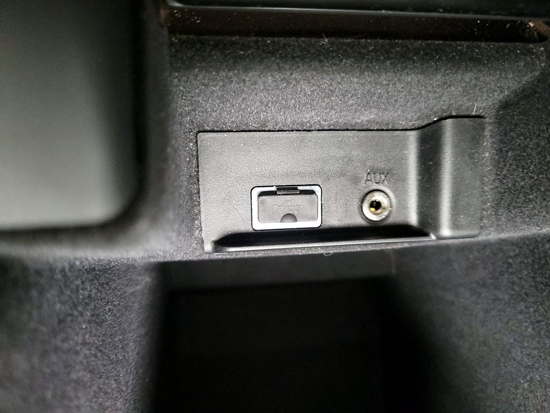 Thumbnail: 2016 Volvo S60 - 18