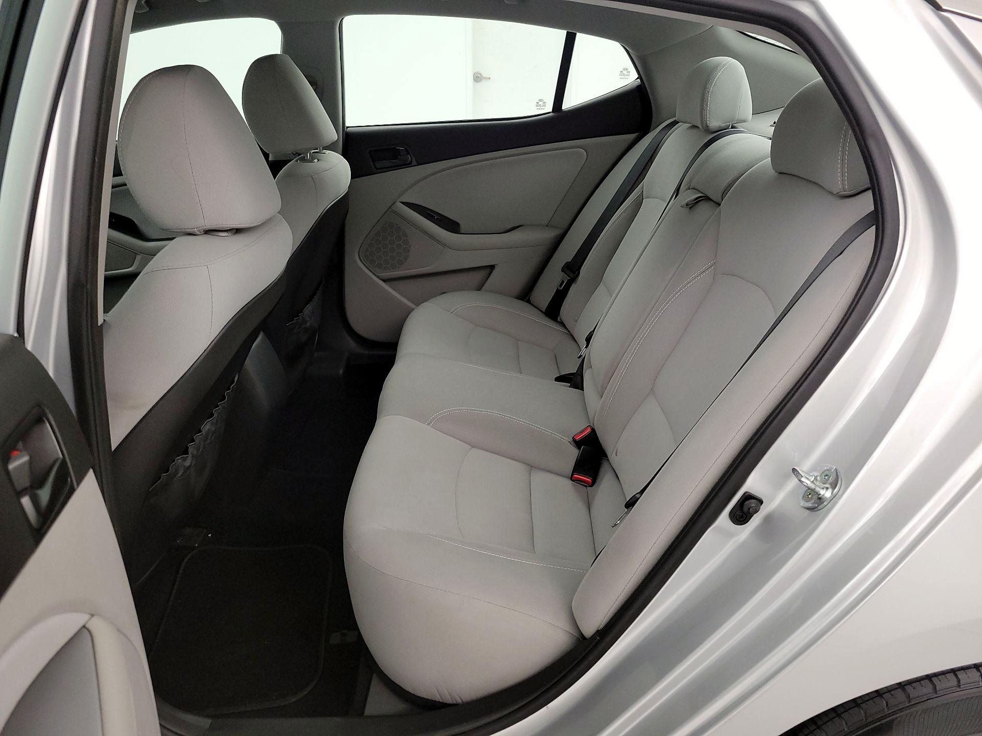 Thumbnail: 2015 Kia Optima - 18