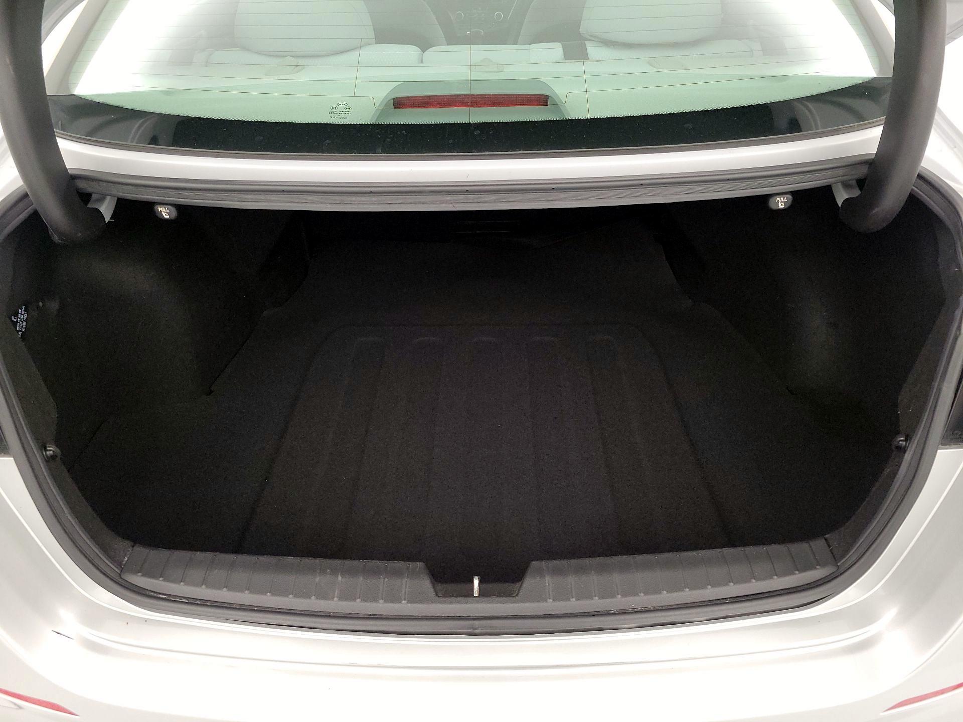 Thumbnail: 2015 Kia Optima - 19