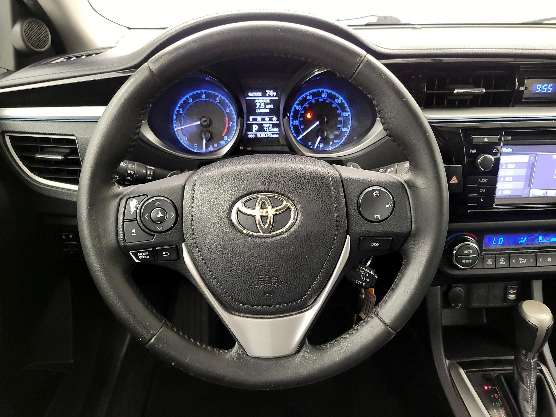Thumbnail: 2015 Toyota Corolla - 10